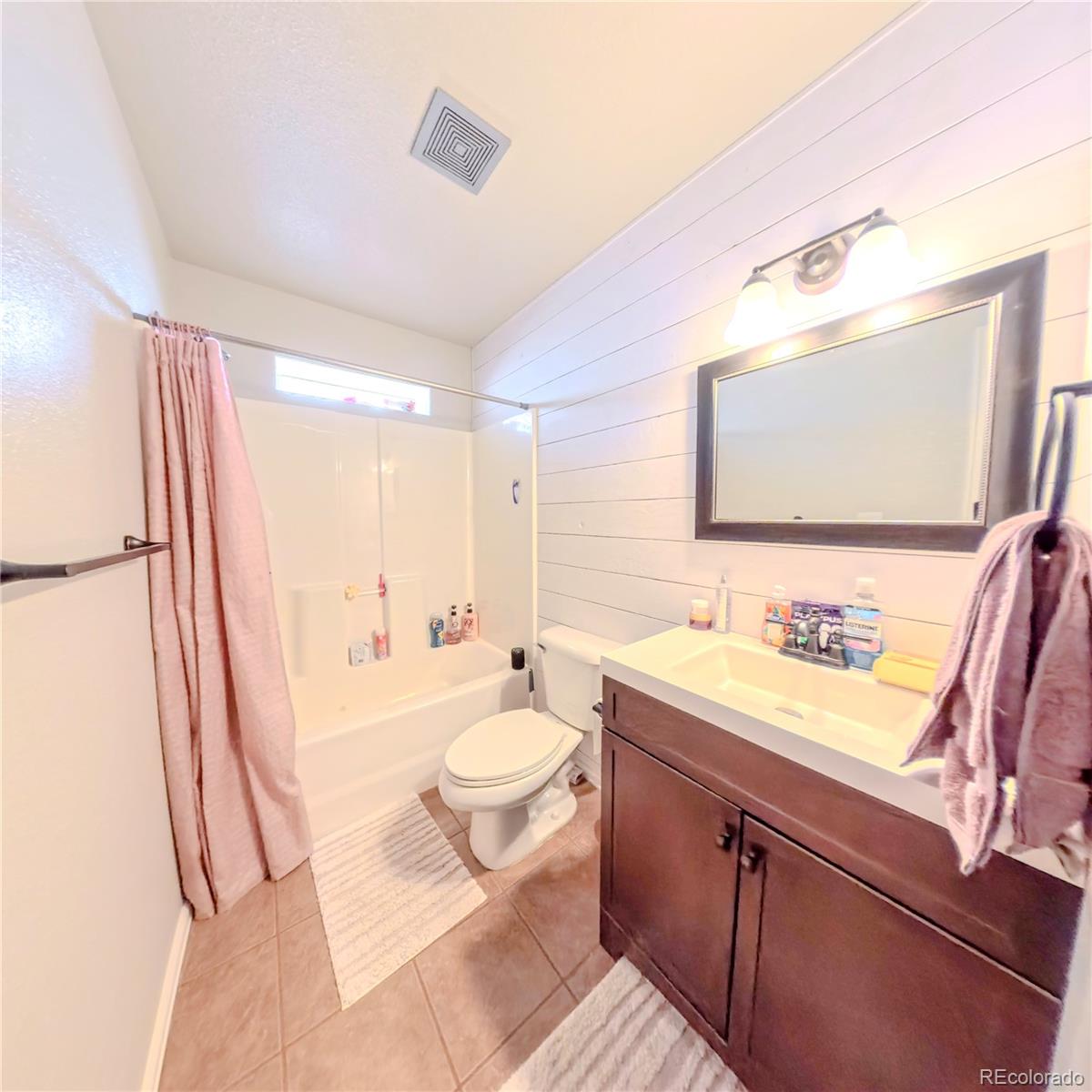 1434 N Ladonia Drive