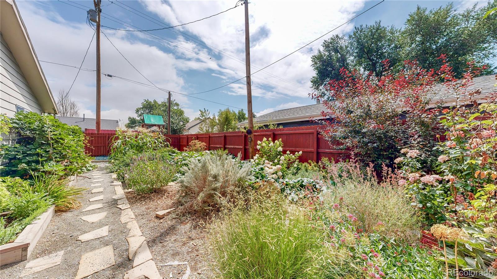 1596 Arapahoe Street