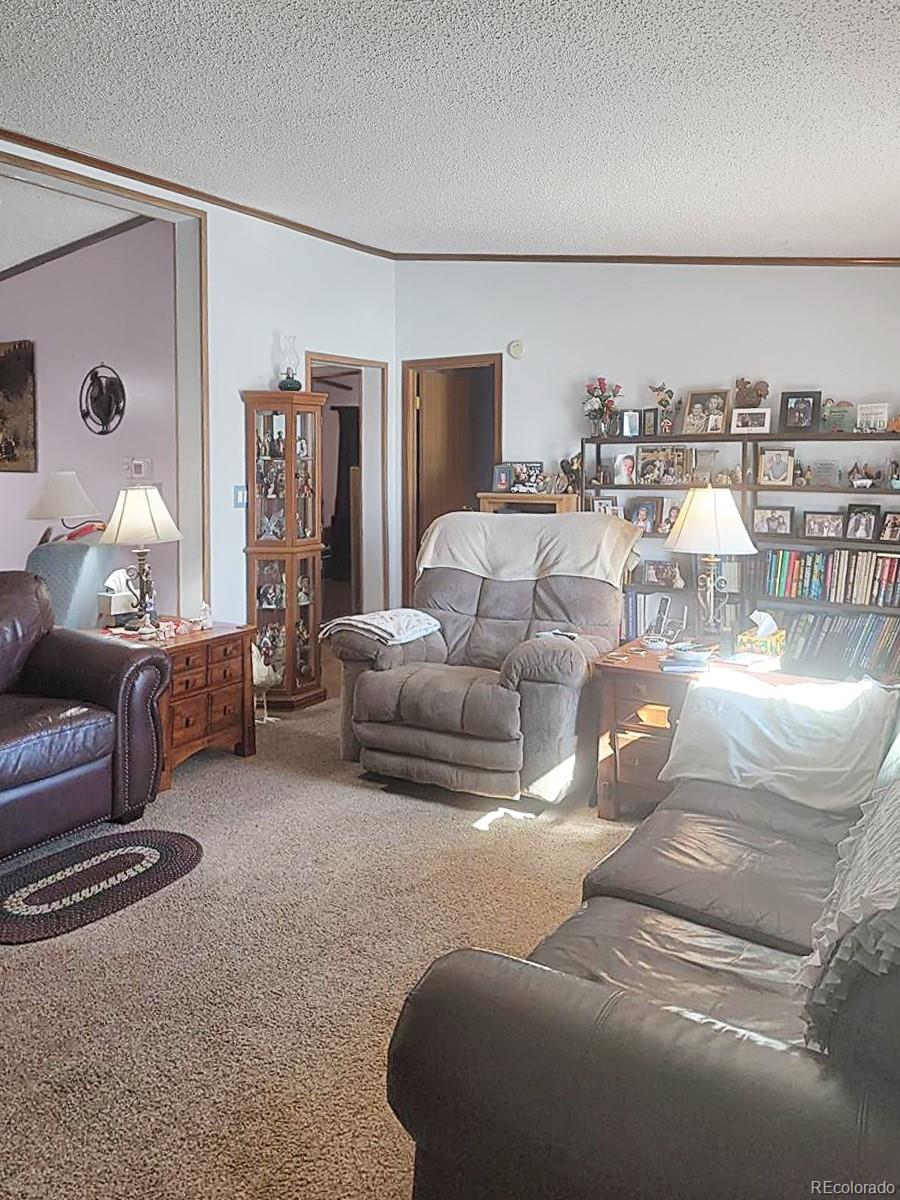 313 W 3rd Avenue