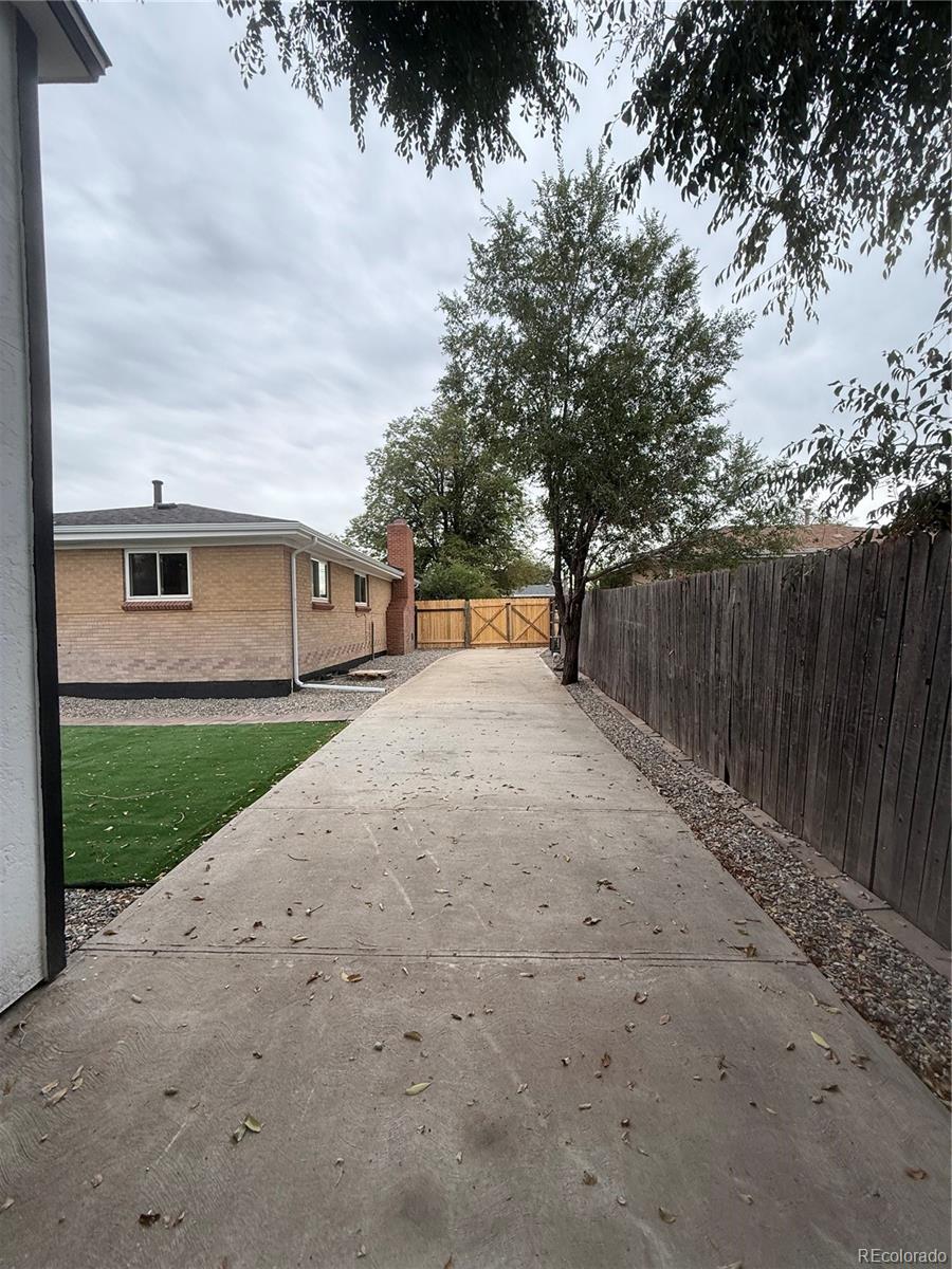 3097 Cimarron Street
