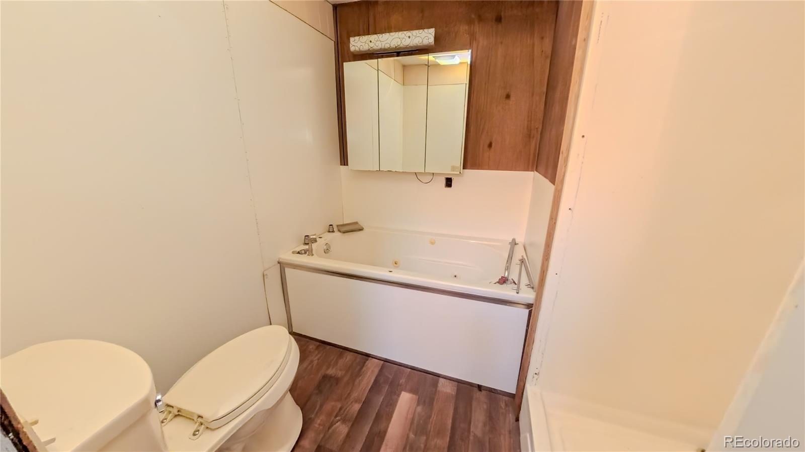 10 & 11 Royal M H Park