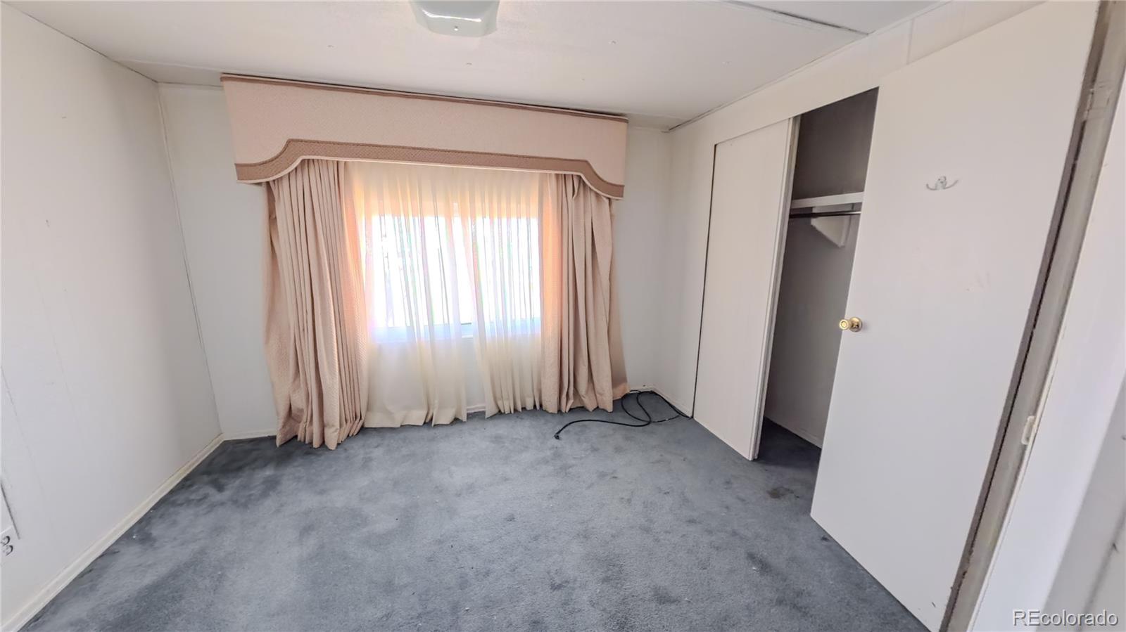 10 & 11 Royal M H Park