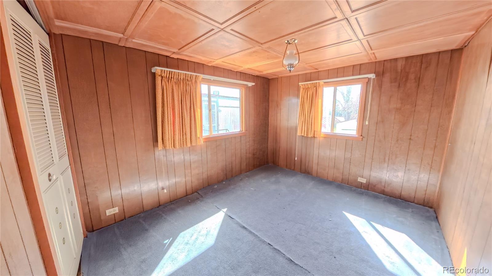 10 & 11 Royal M H Park