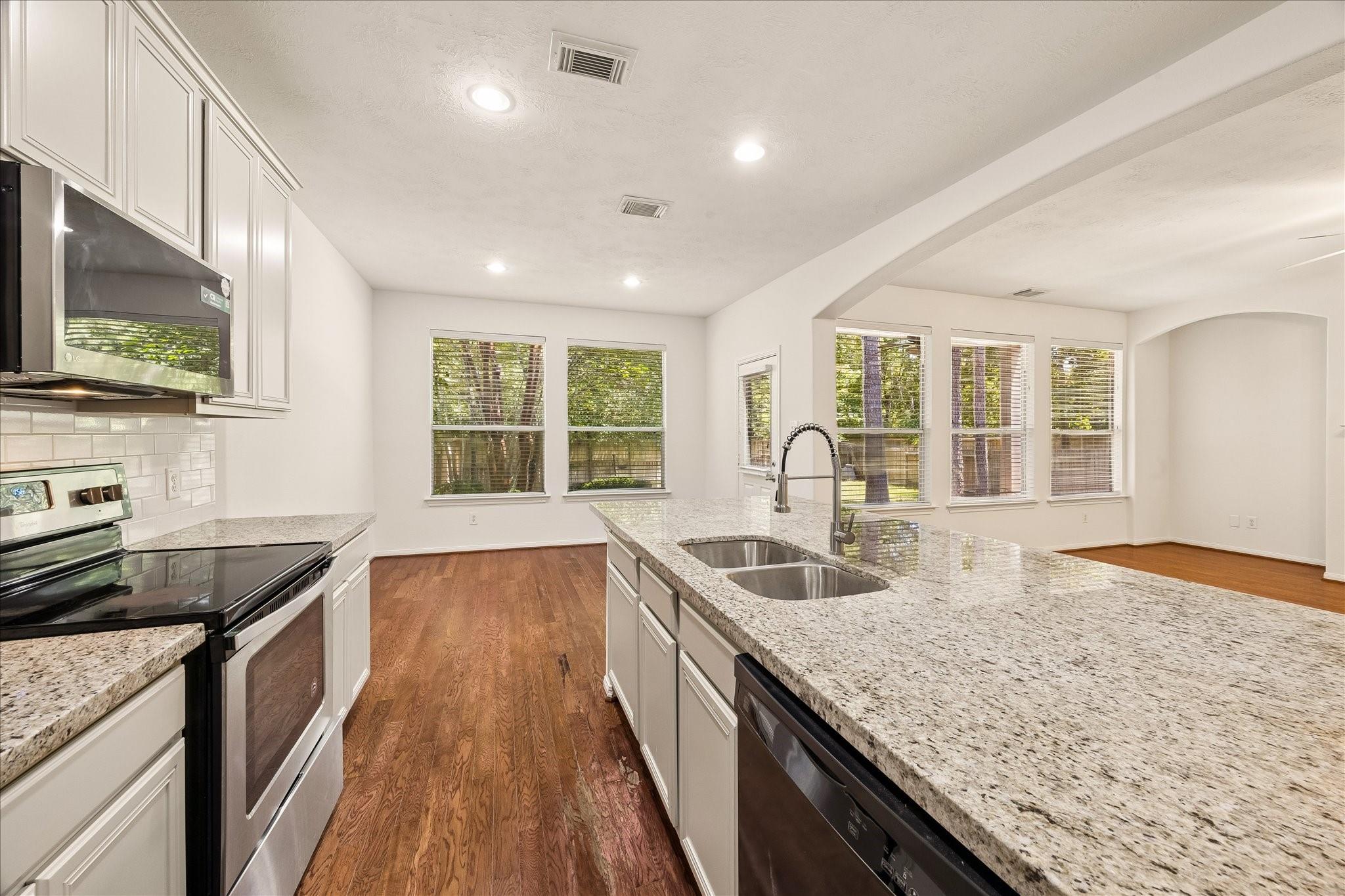 63 Benedict Canyon Loop