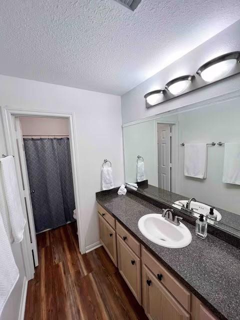 1426 Bluewater Highway