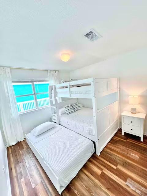 1426 Bluewater Highway