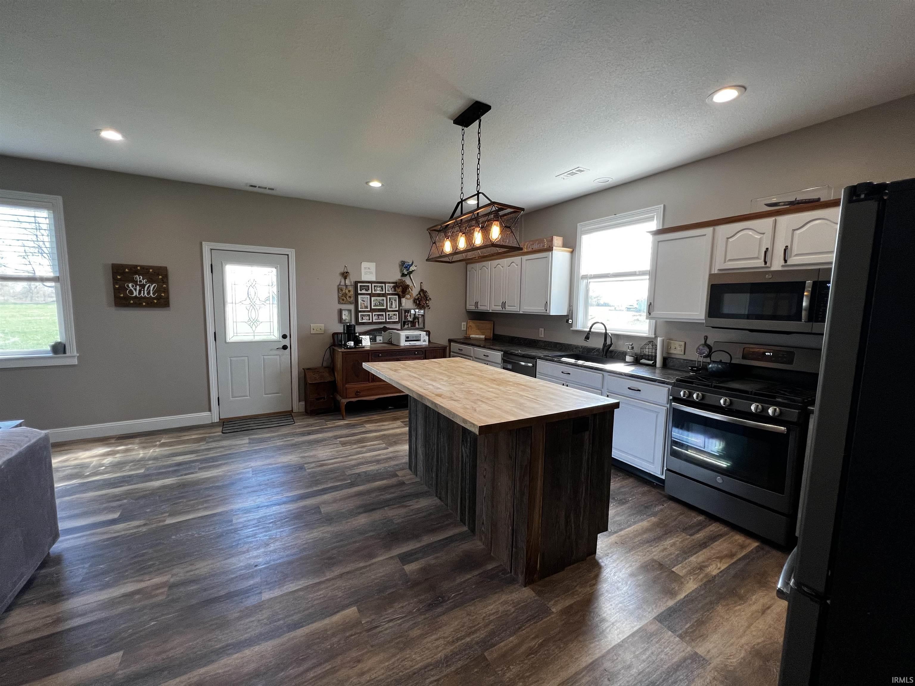 5445 County Road 40