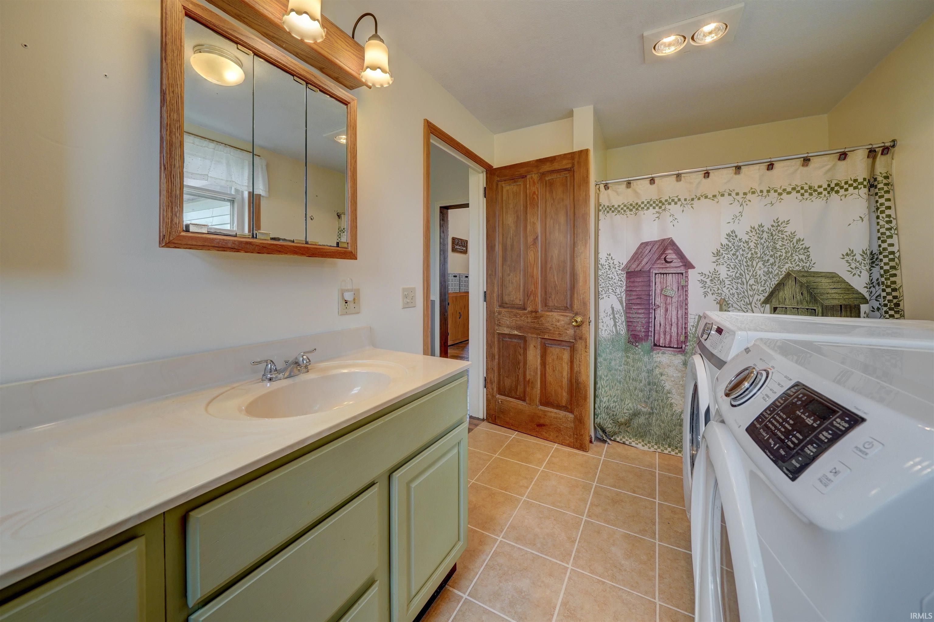 2113 State Road 1