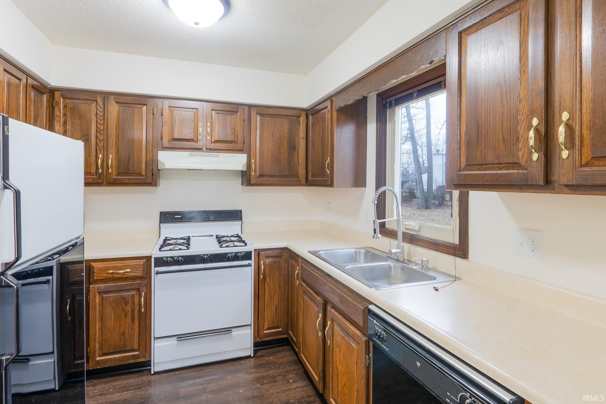6216 Kiwanis Drive