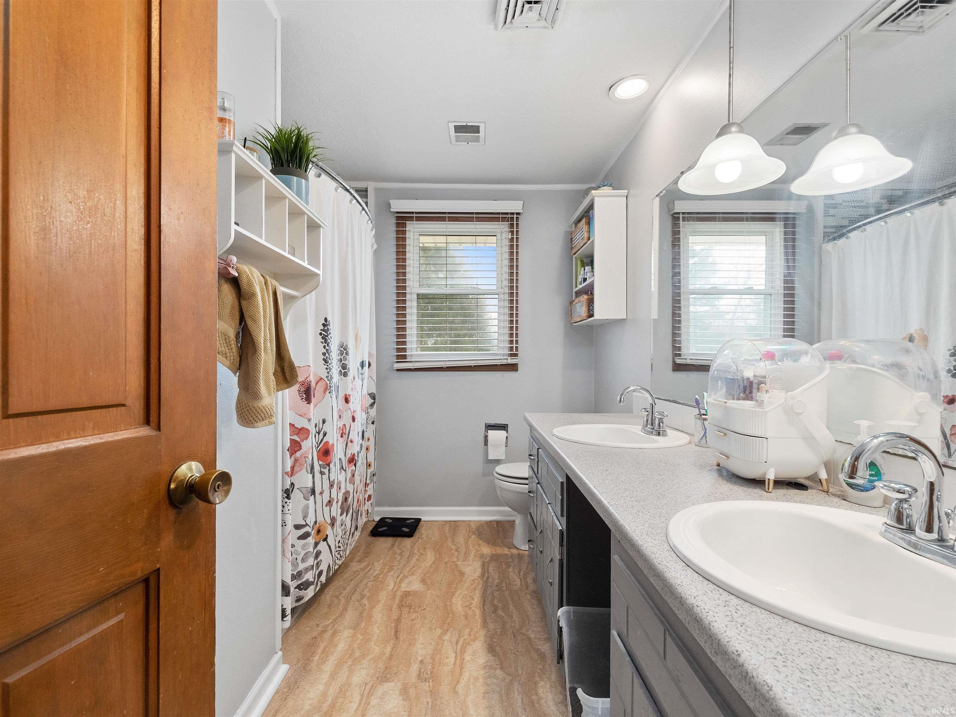 1611 Darby Lane
