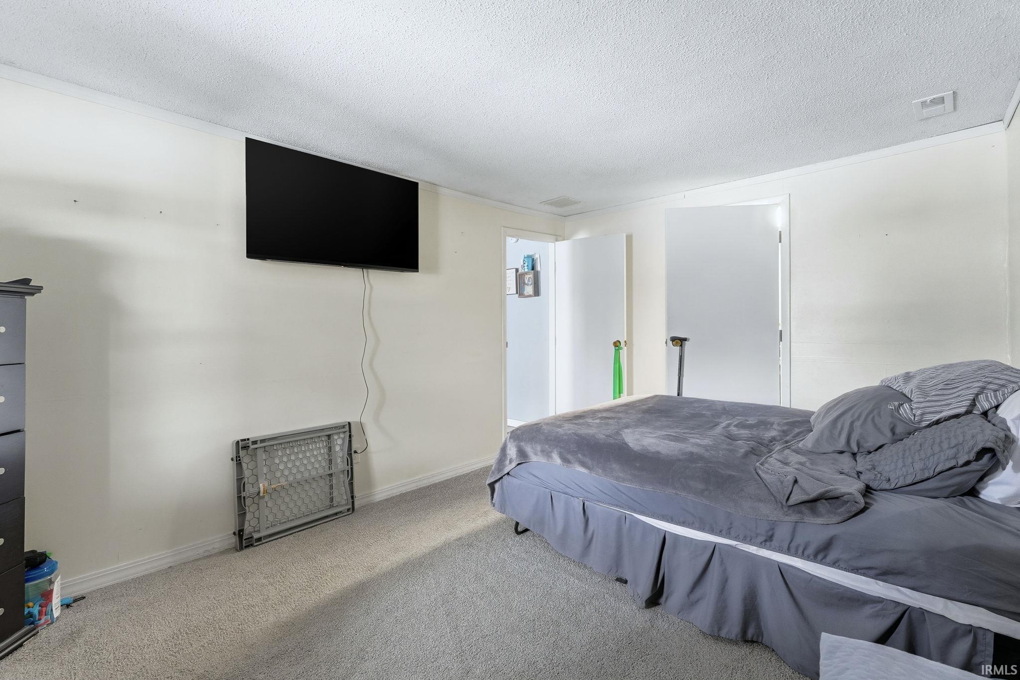 6612 Bradbury Avenue