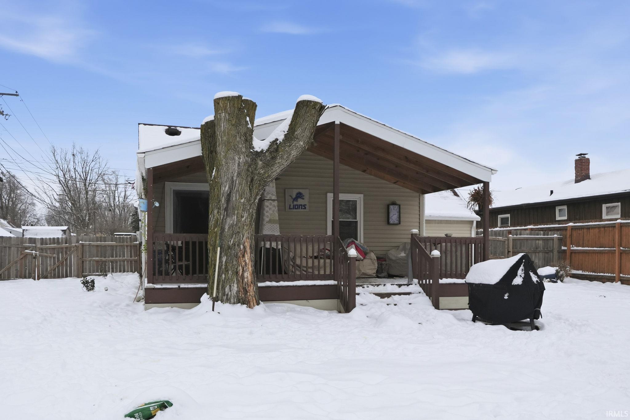 6612 Bradbury Avenue