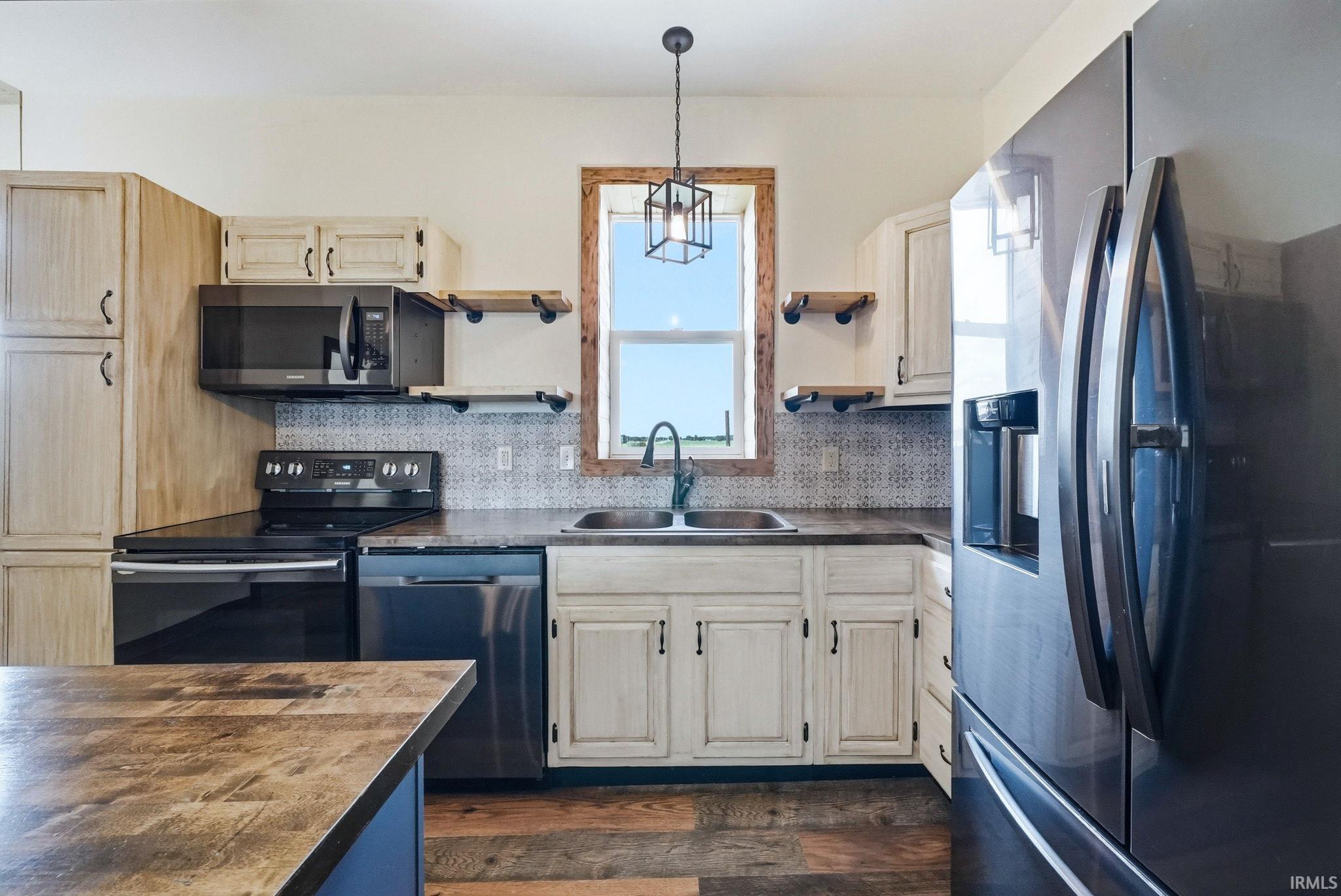 2113 State Road 1 Road