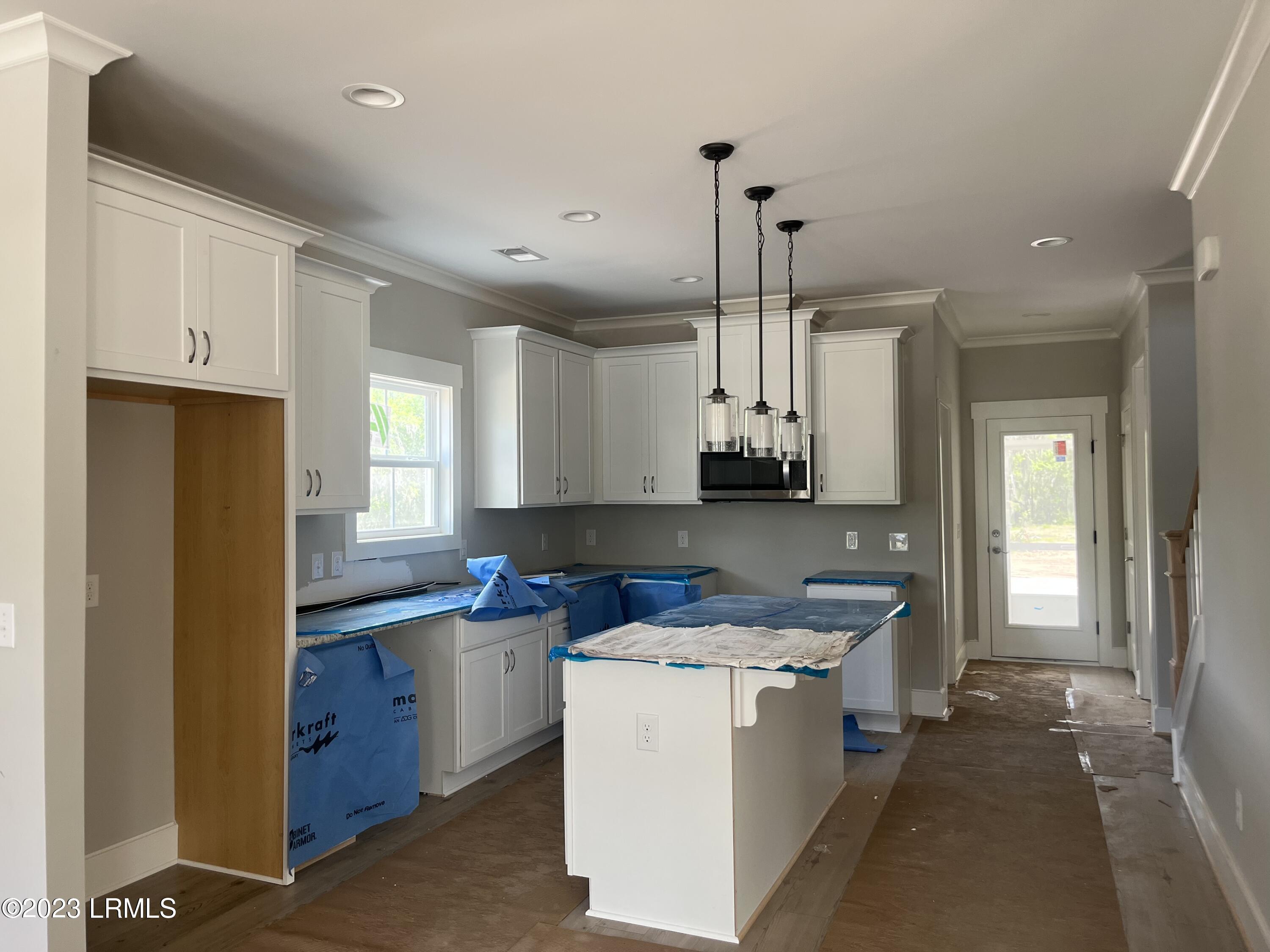 7 Basin Trail Street