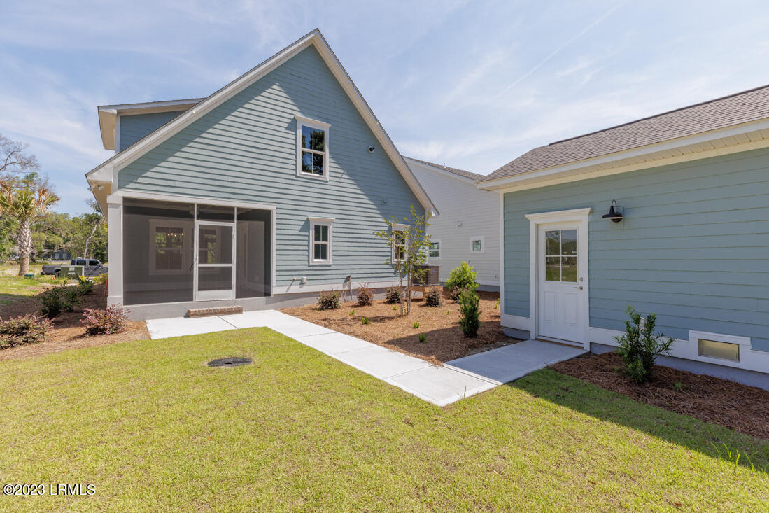22 Basin Trail Street