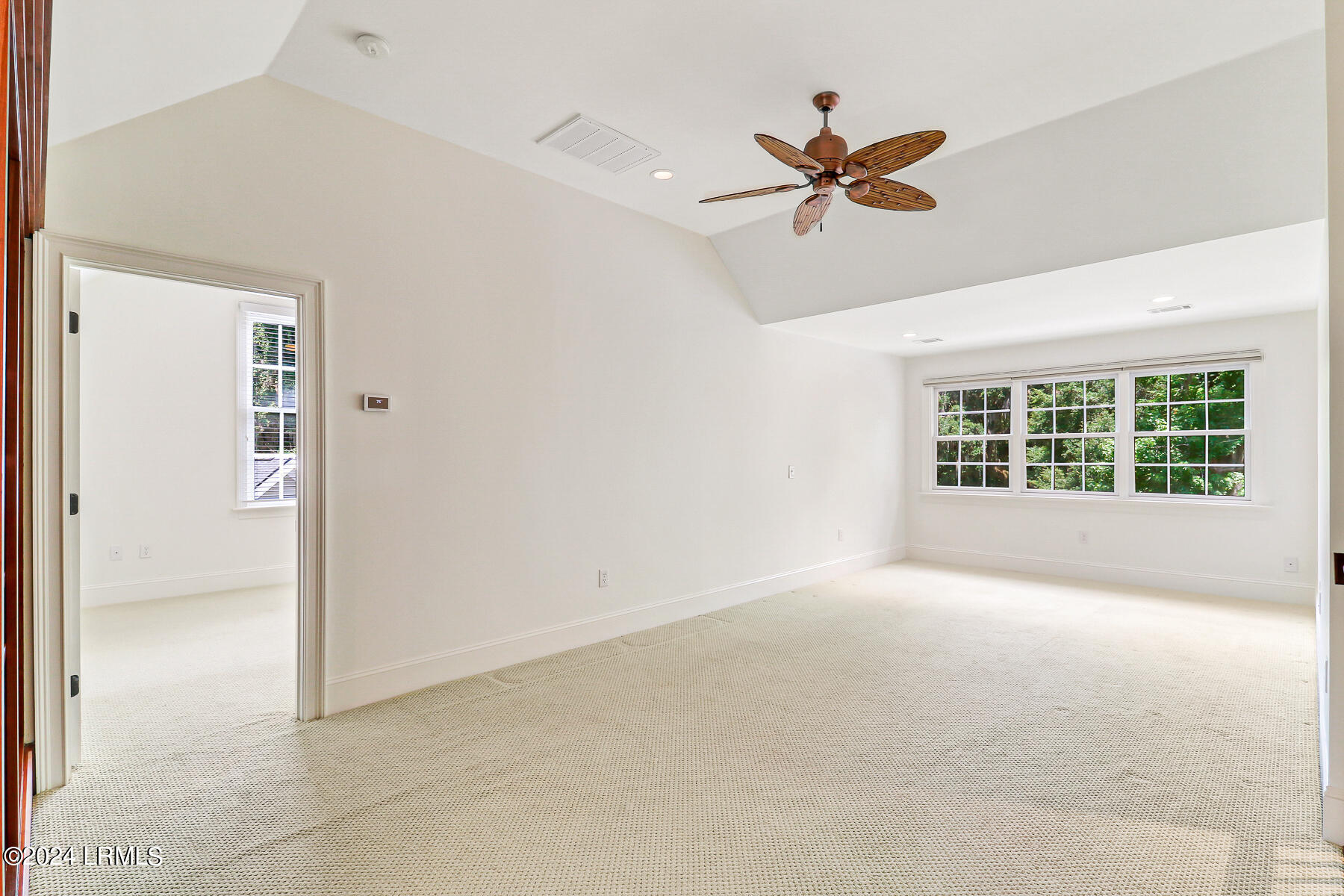 15 Long Pond Drive N