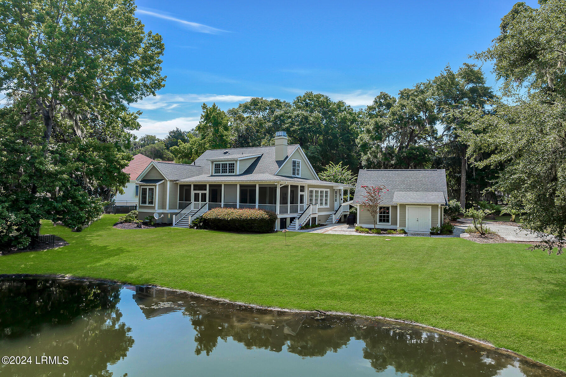 15 Long Pond Drive N