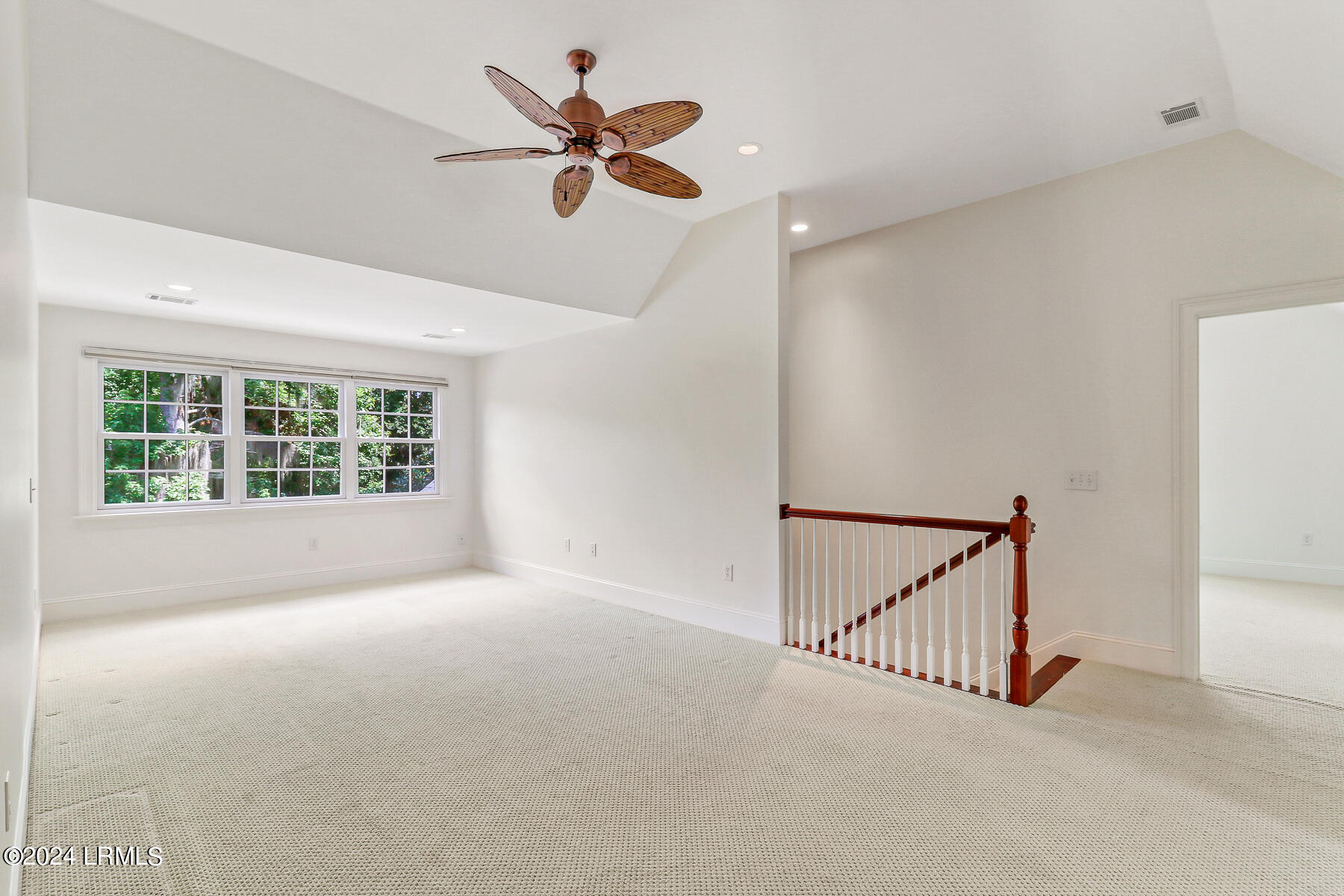 15 Long Pond Drive N