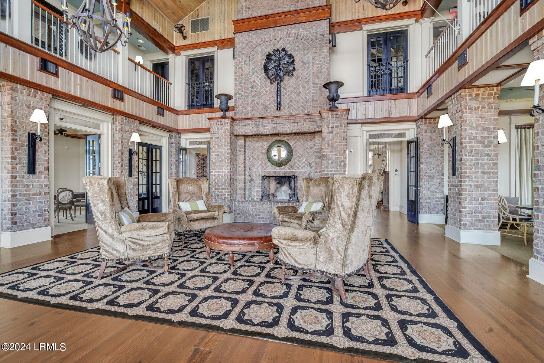 15 Long Pond Drive N