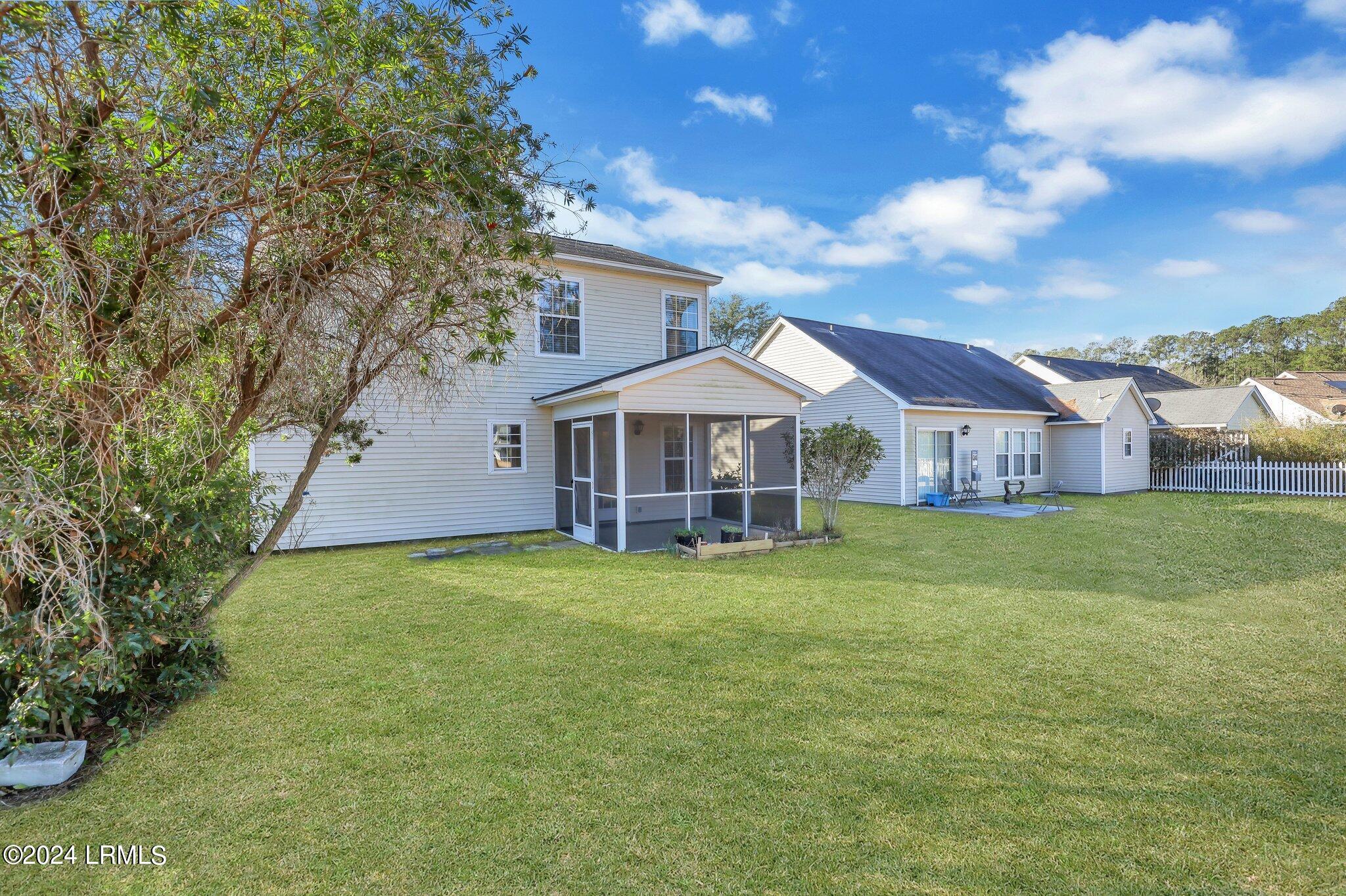 11 Wiregrass Way