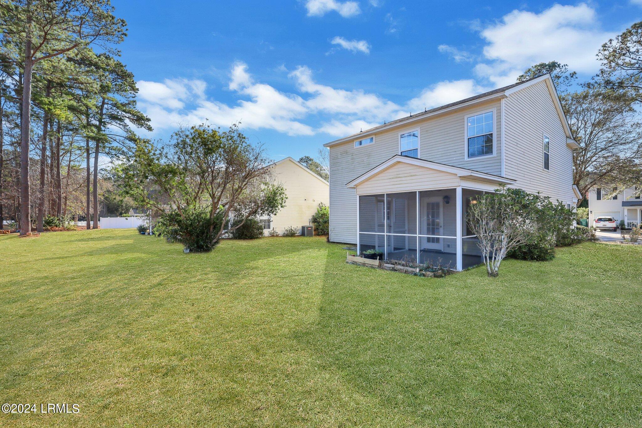 11 Wiregrass Way