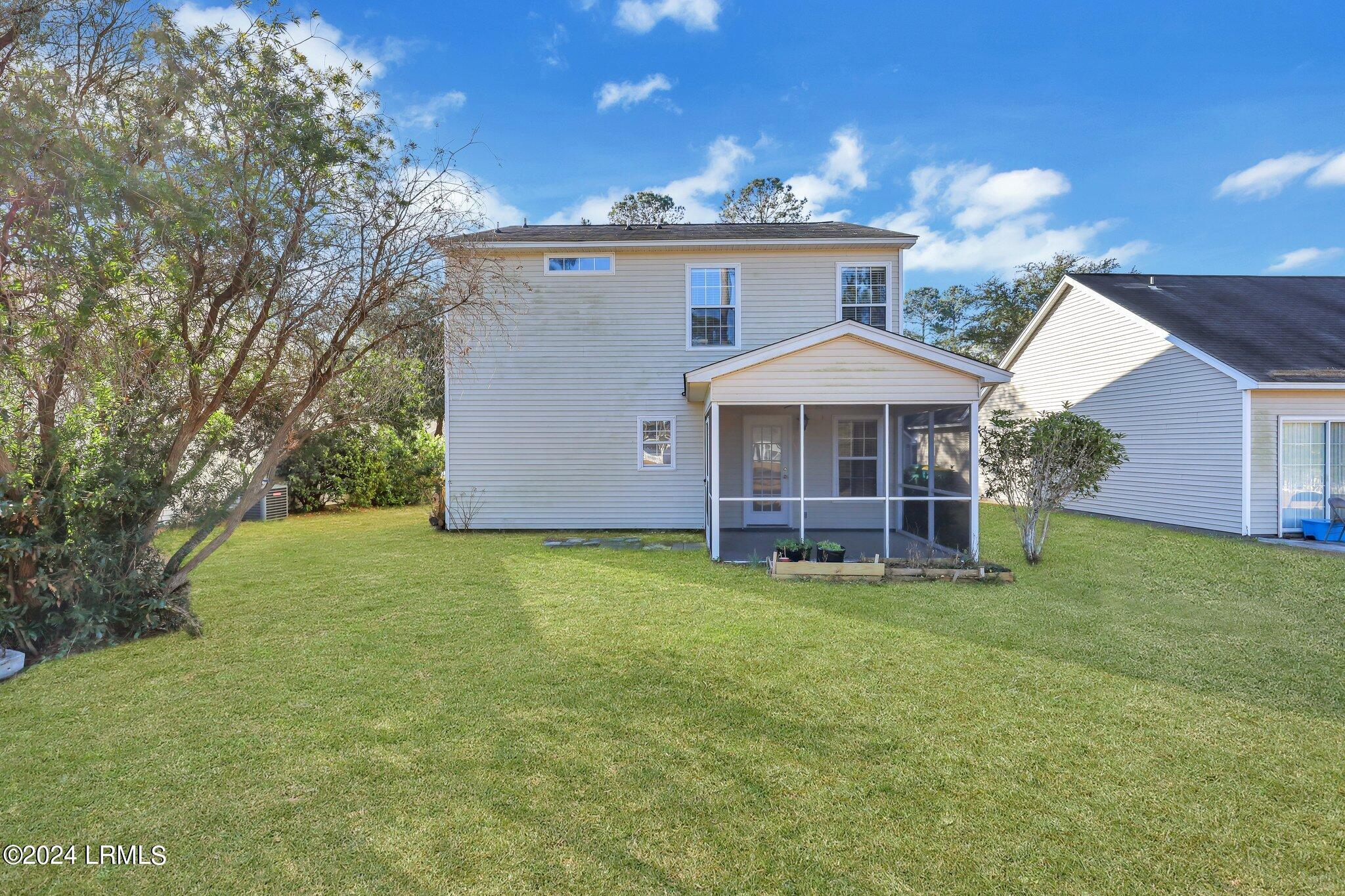 11 Wiregrass Way