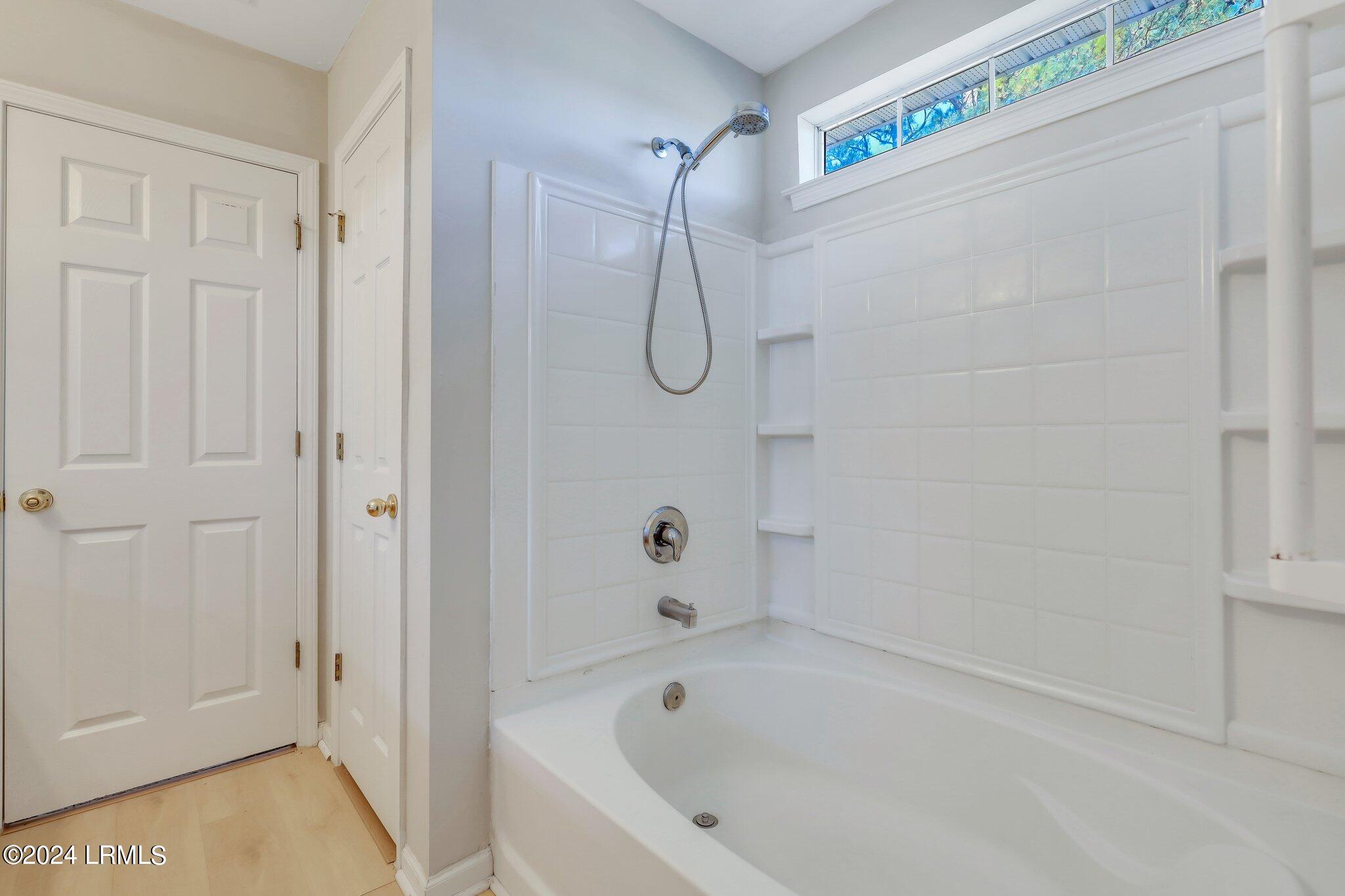 11 Wiregrass Way