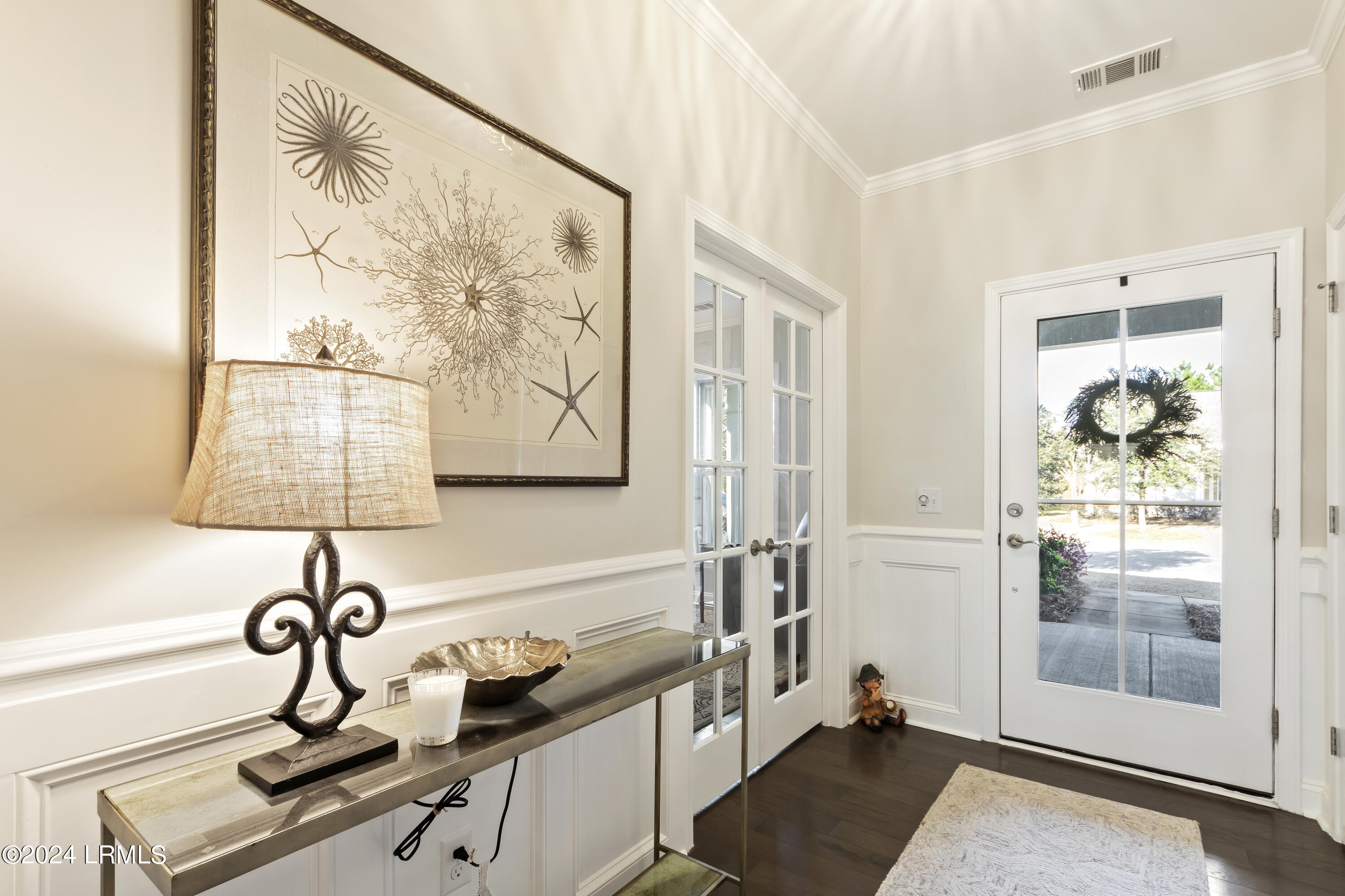 92 Valleybrooke Court S