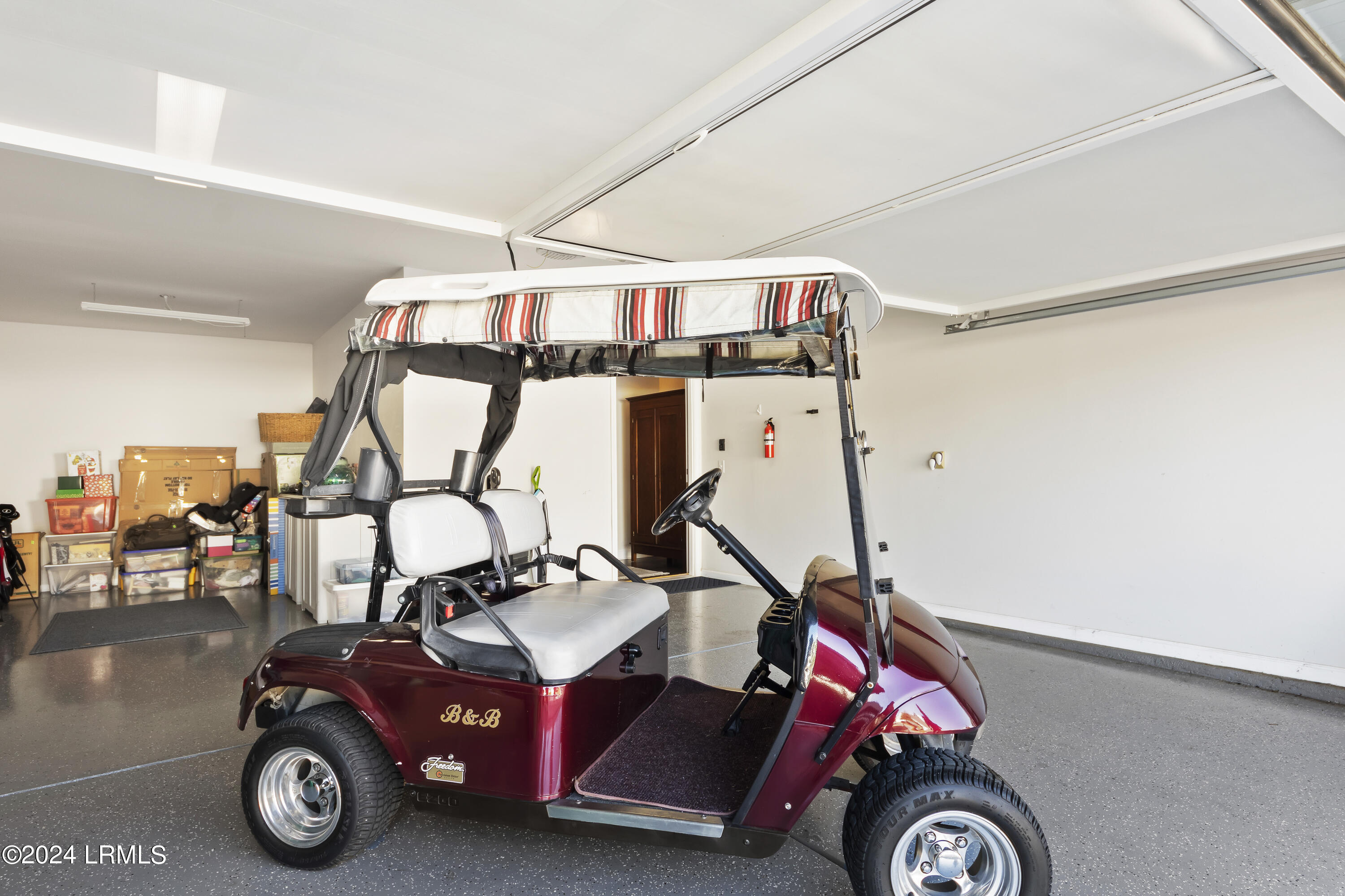 92 Valleybrooke Court S