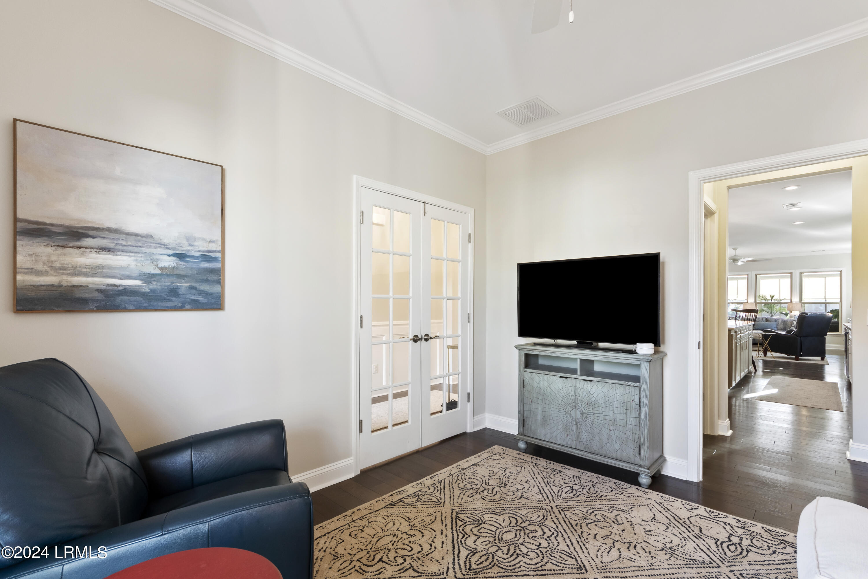 92 Valleybrooke Court S