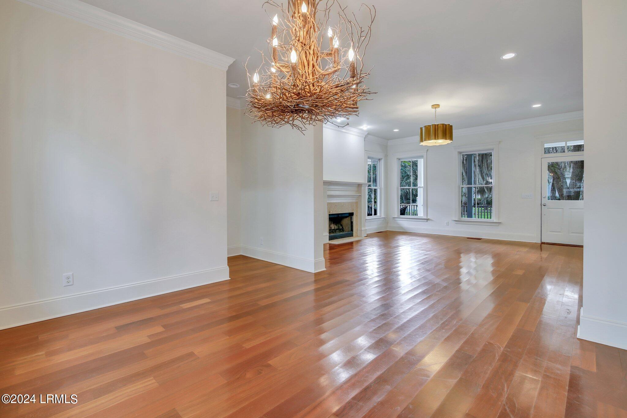 12 Elisabeth Cove
