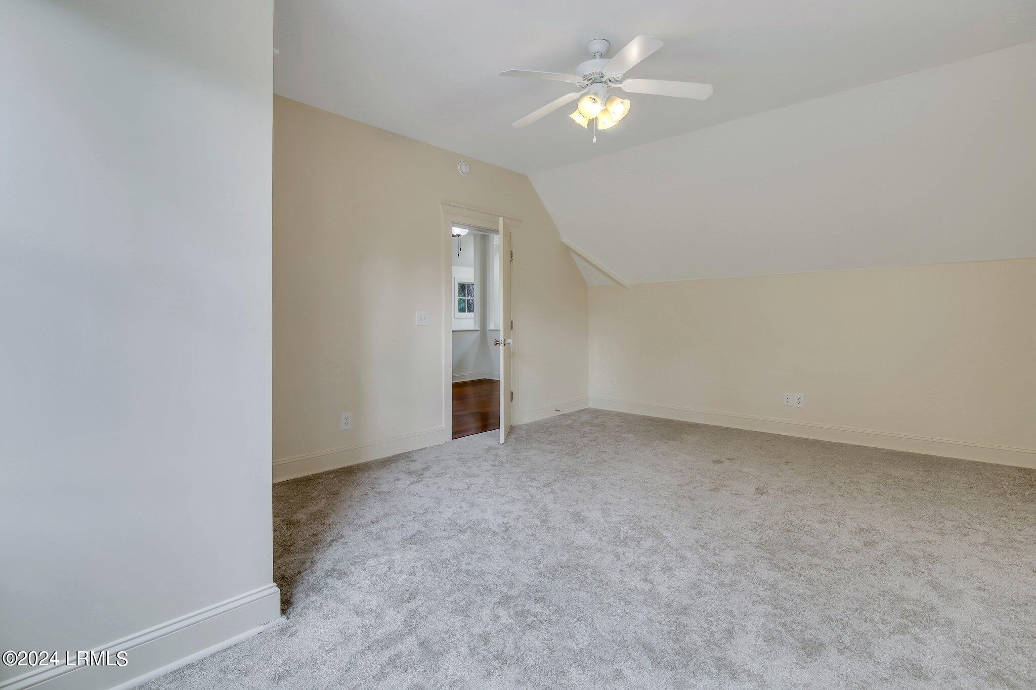 12 Elisabeth Cove