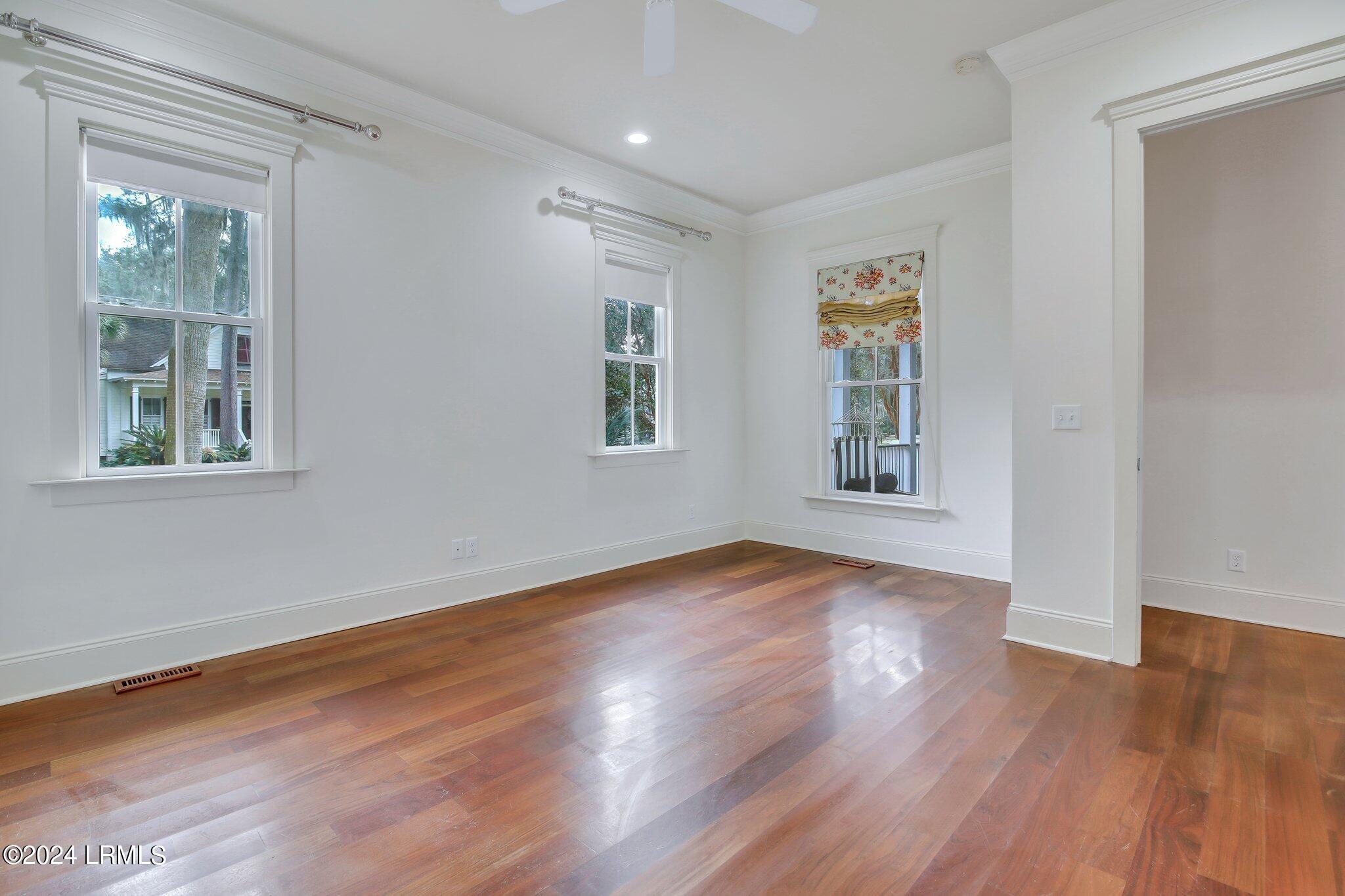 12 Elisabeth Cove