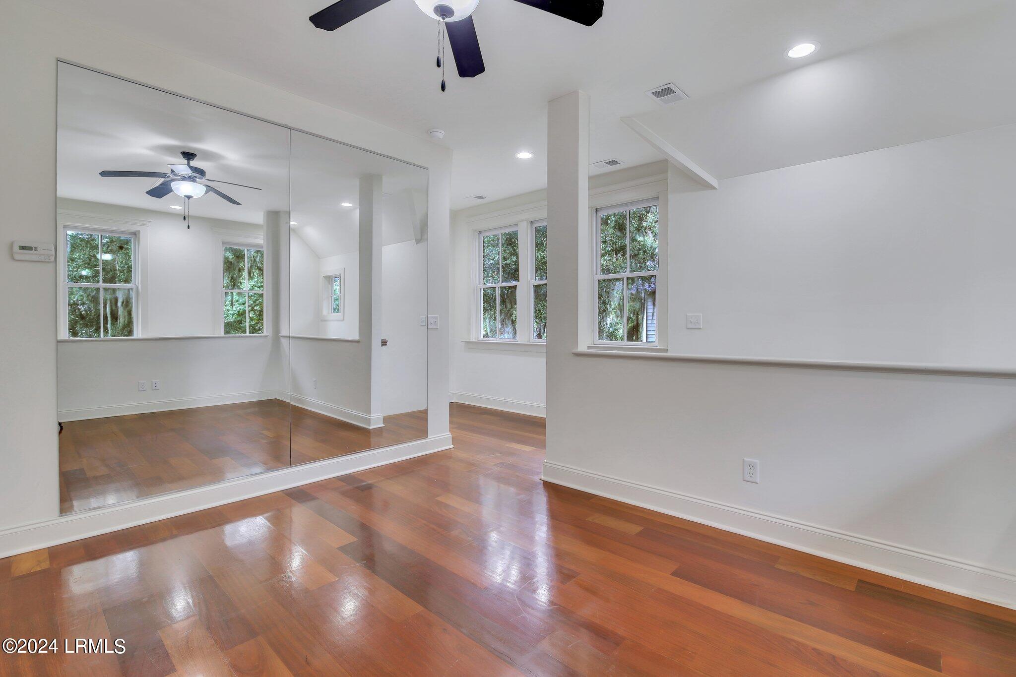 12 Elisabeth Cove