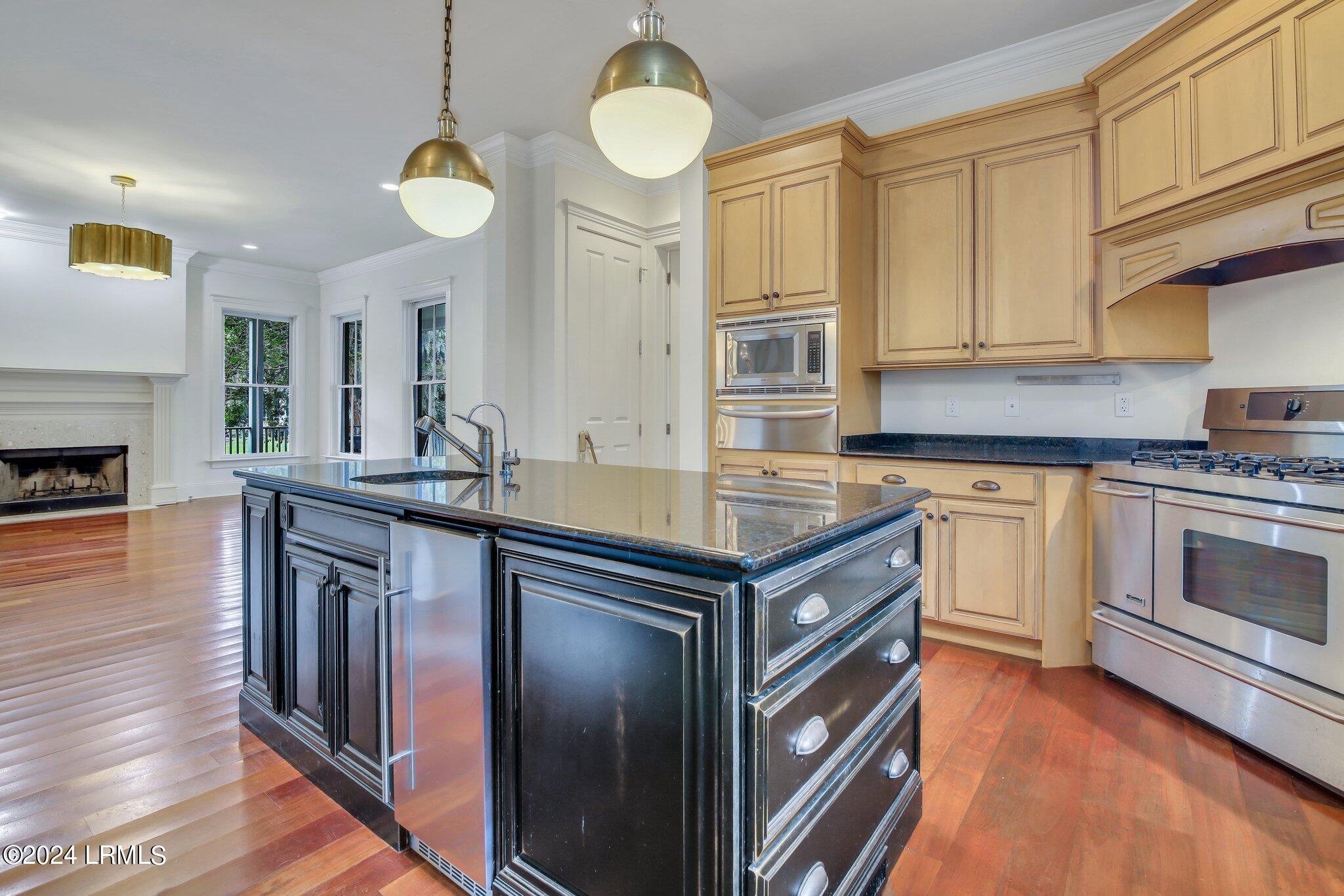 12 Elisabeth Cove