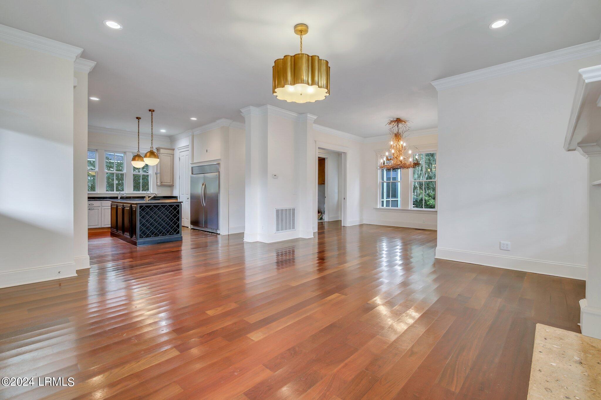 12 Elisabeth Cove