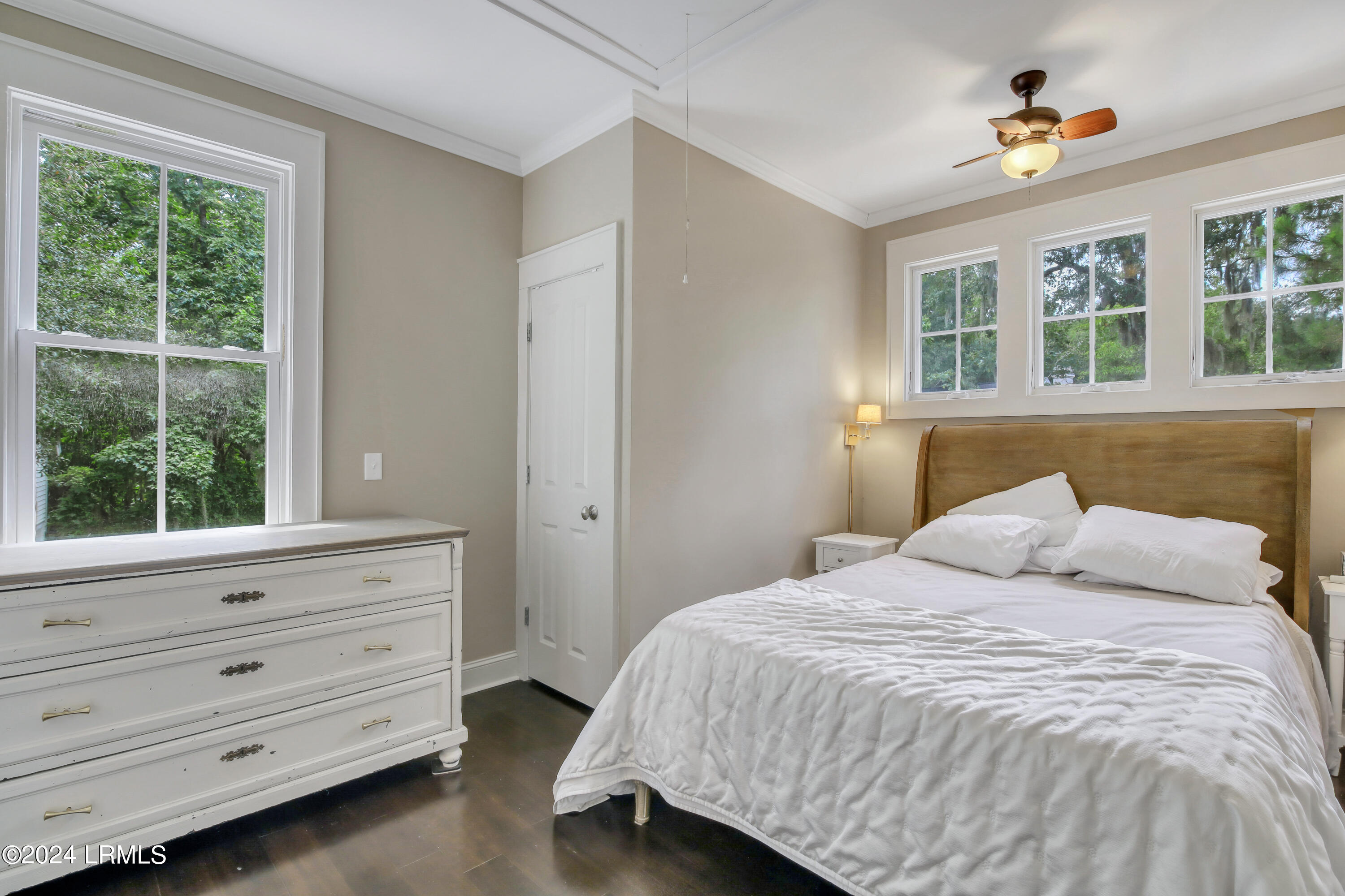 12 Elisabeth Cove
