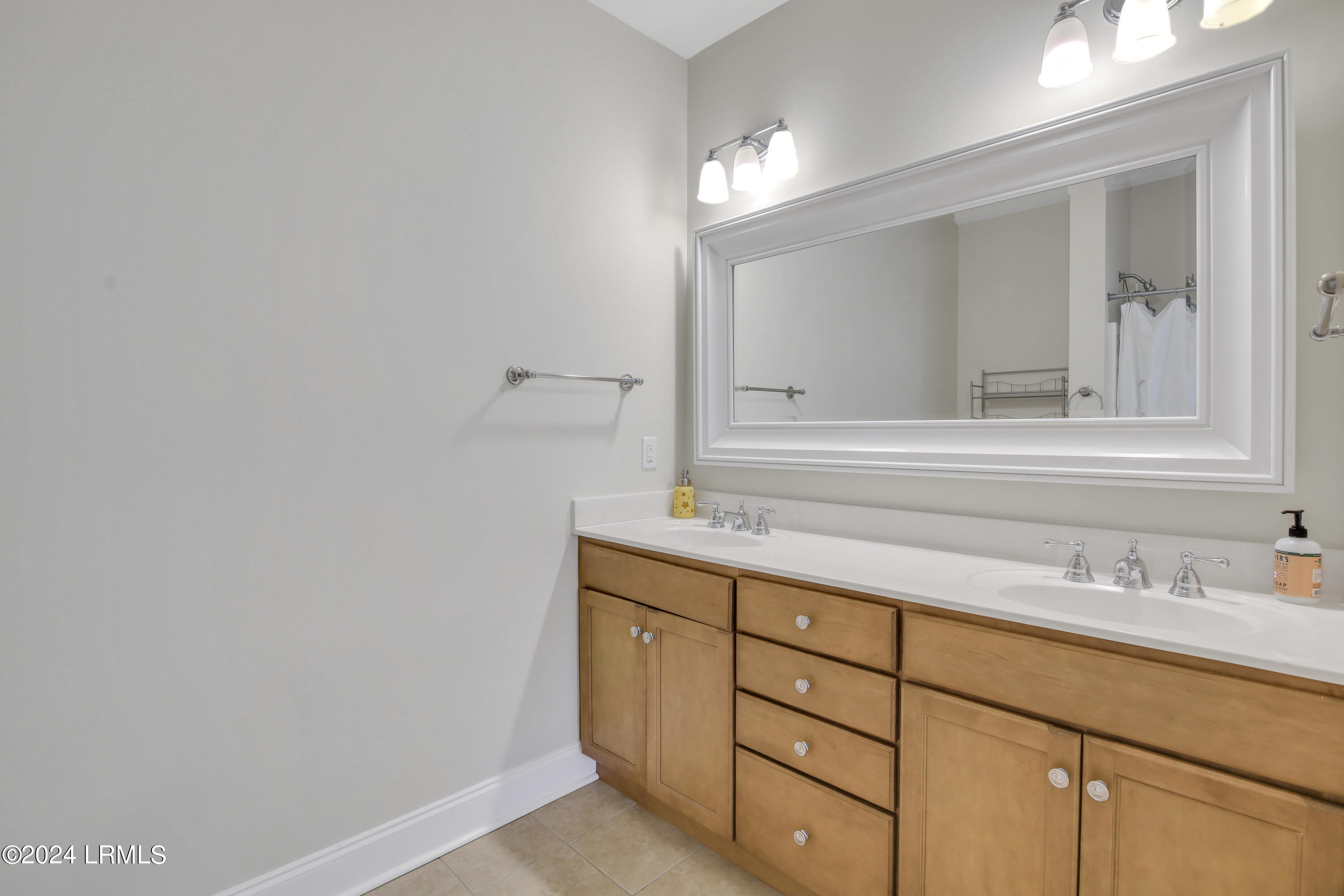 12 Elisabeth Cove