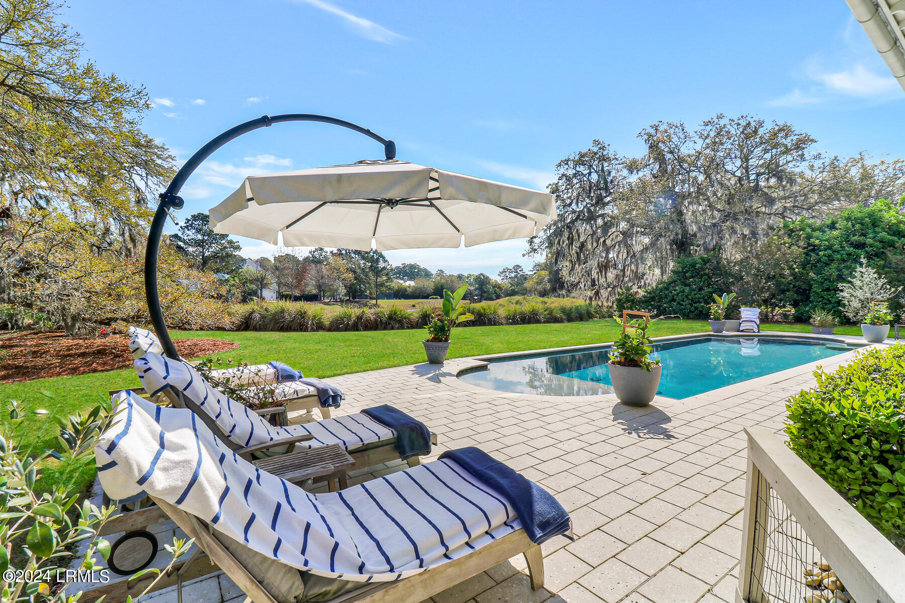 23 Oldfield Way