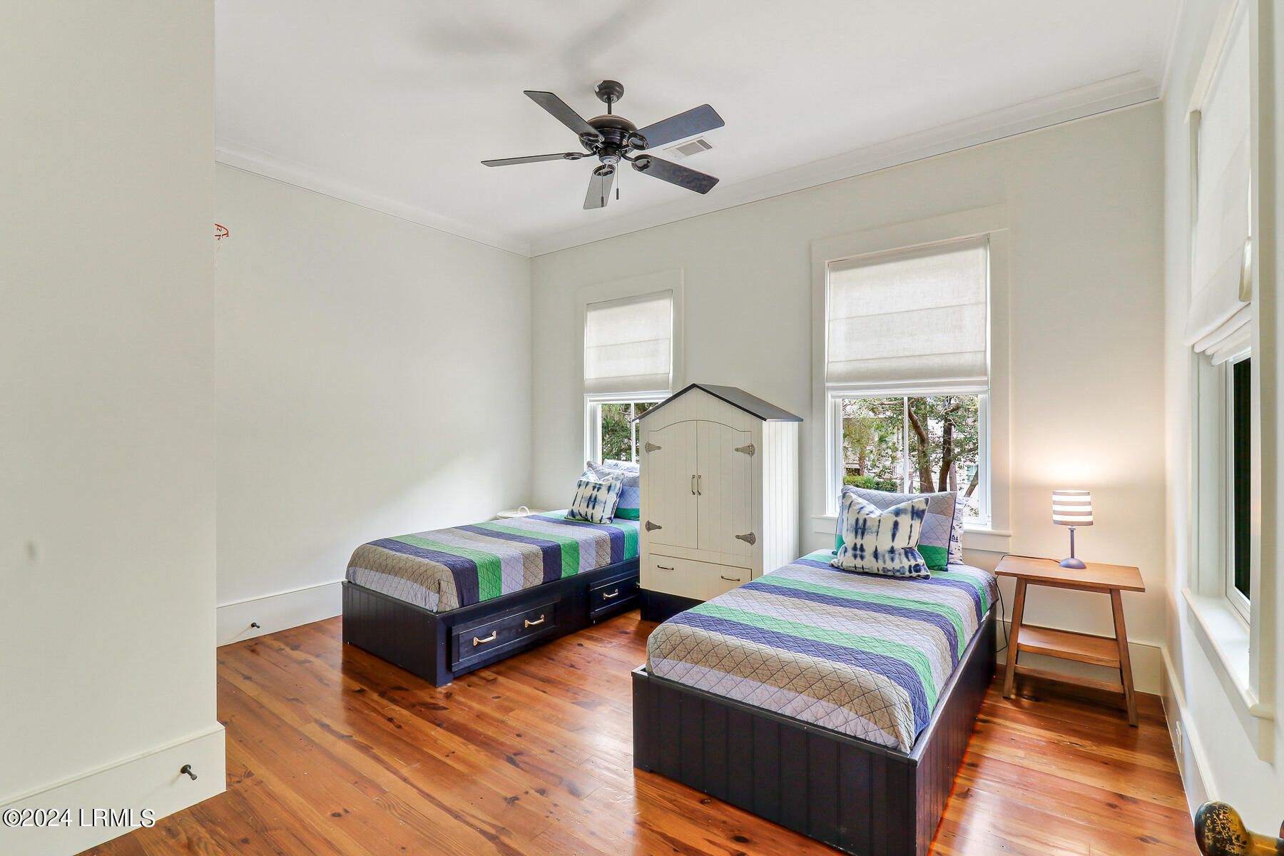 8 Bells Park S
