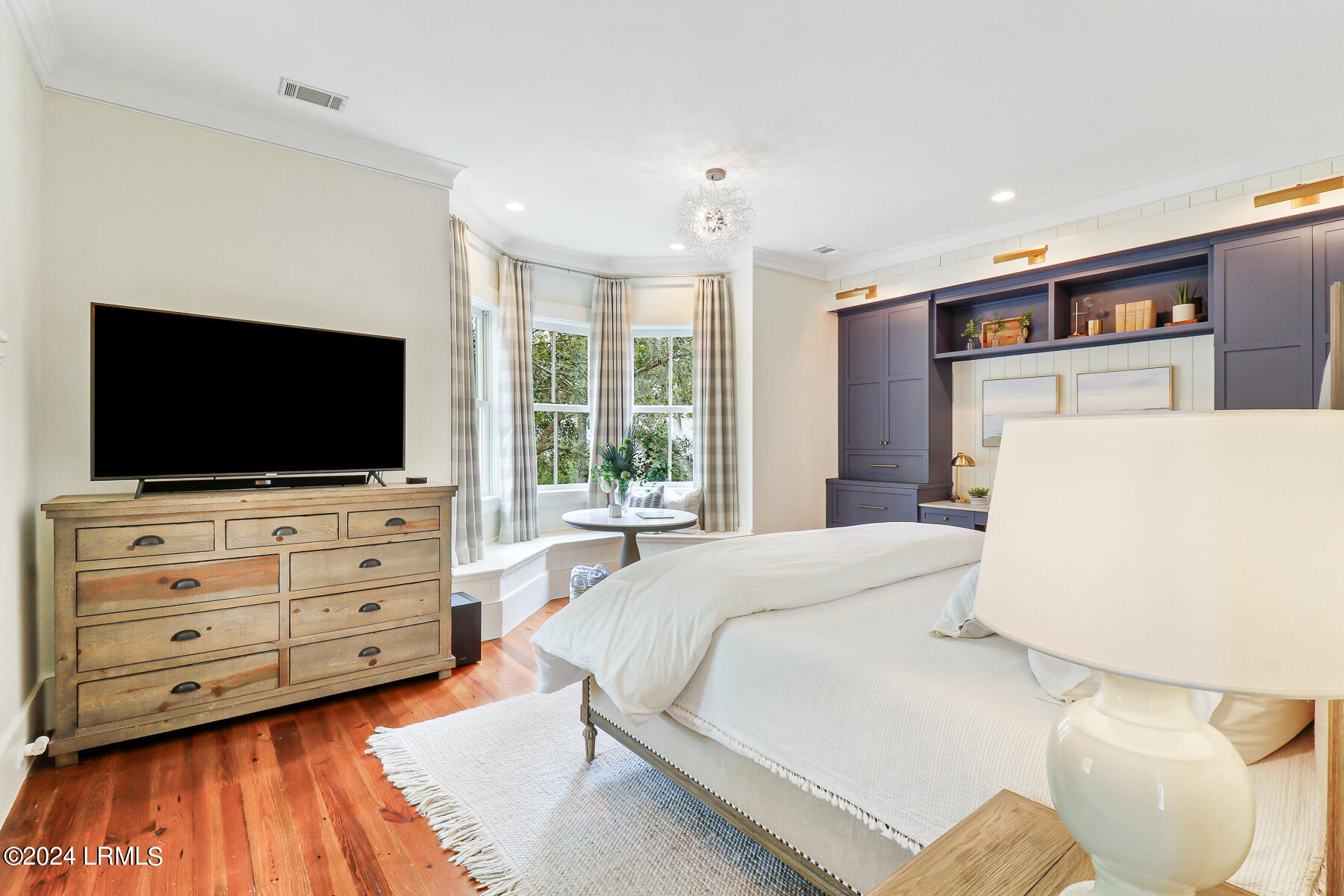 8 Bells Park S