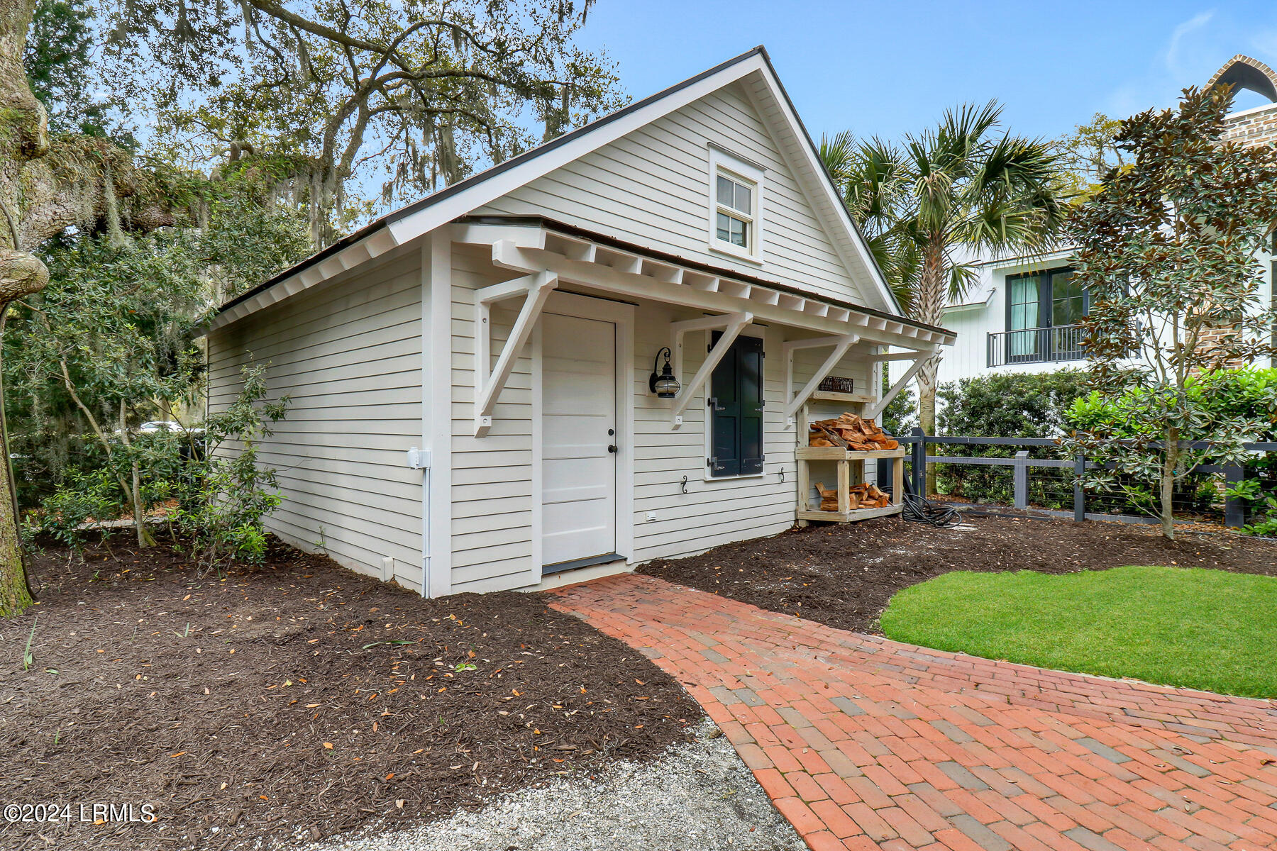 8 Bells Park S