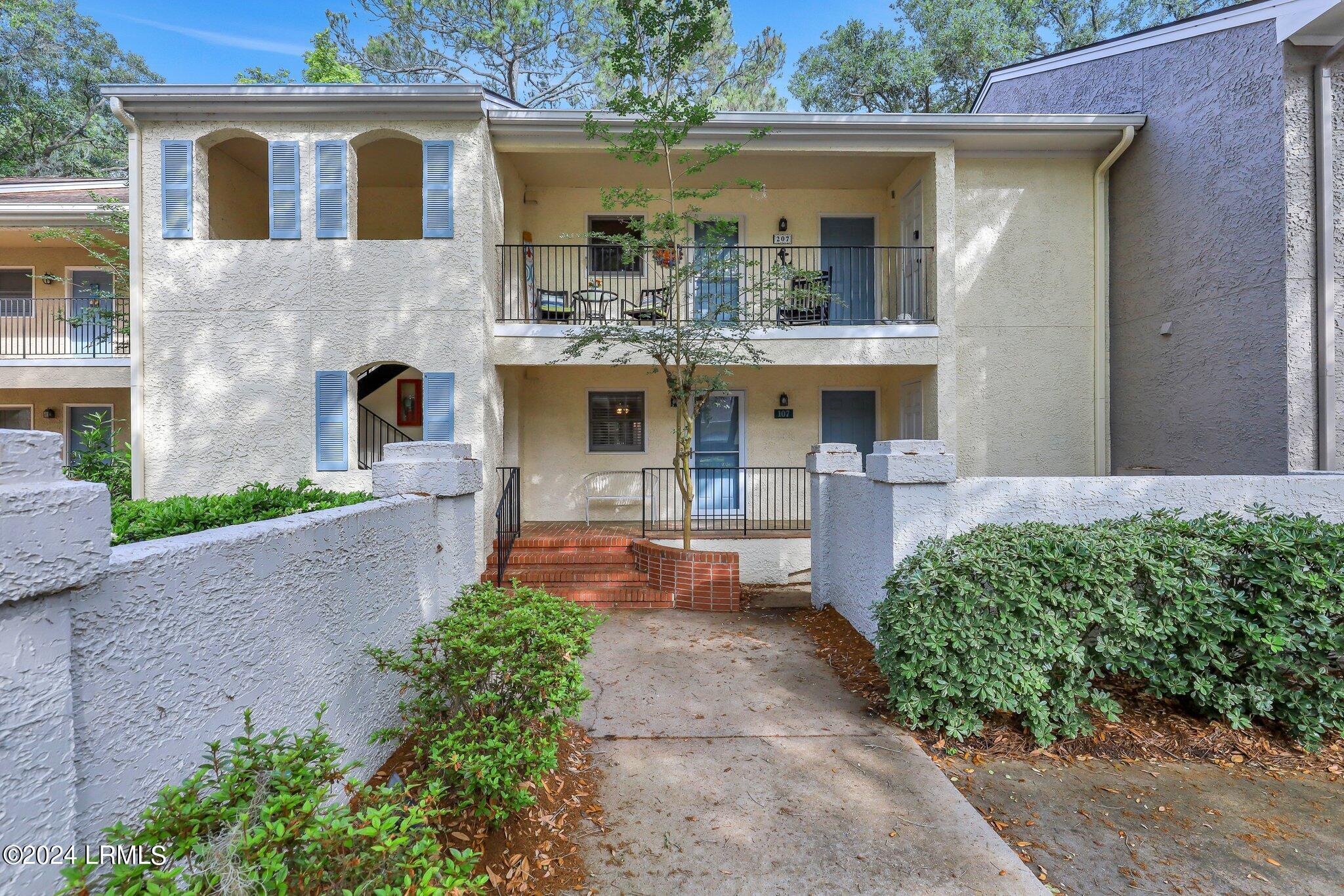 4 Wimbledon Court Unit: 107