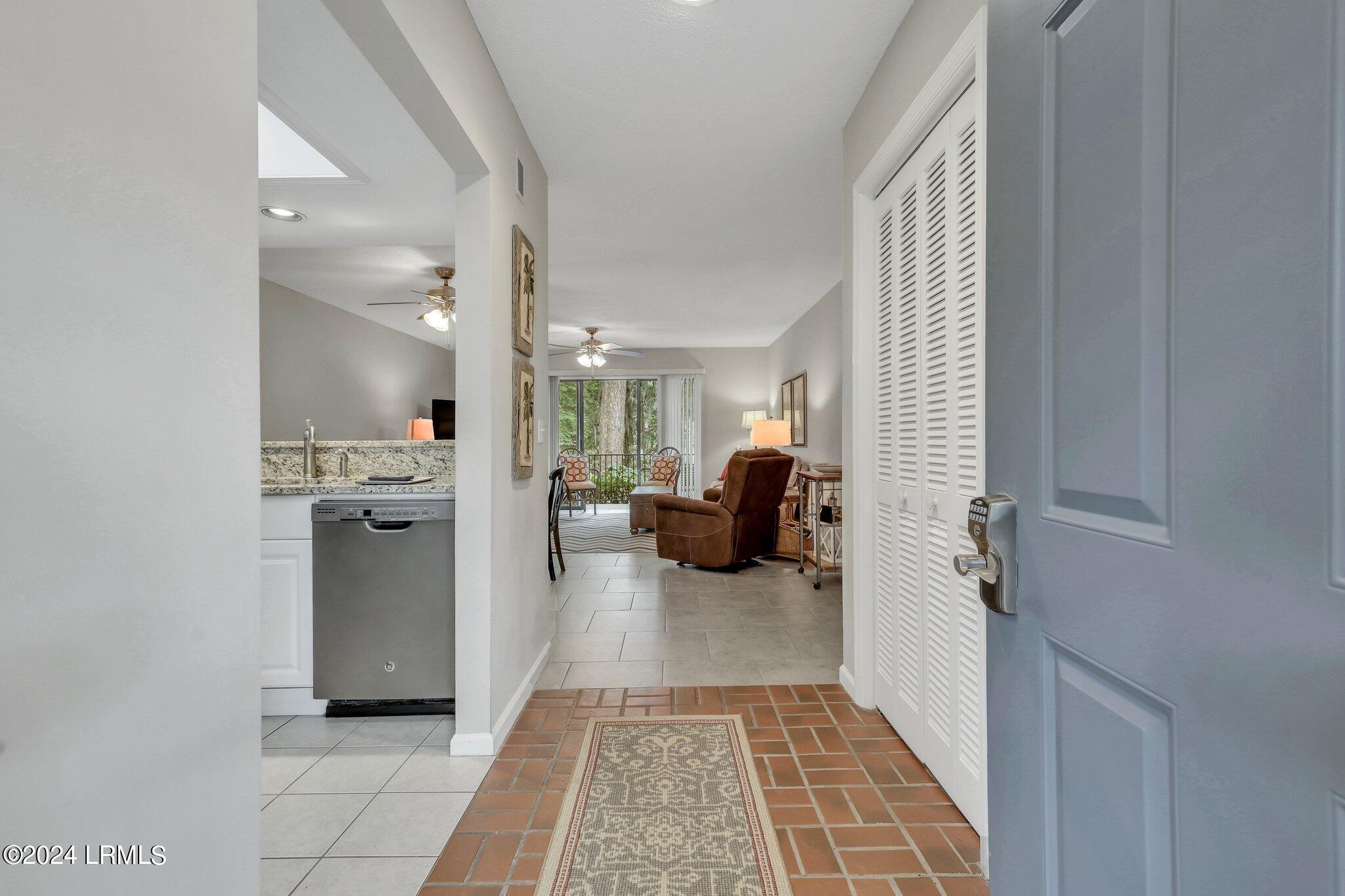 4 Wimbledon Court Unit: 107