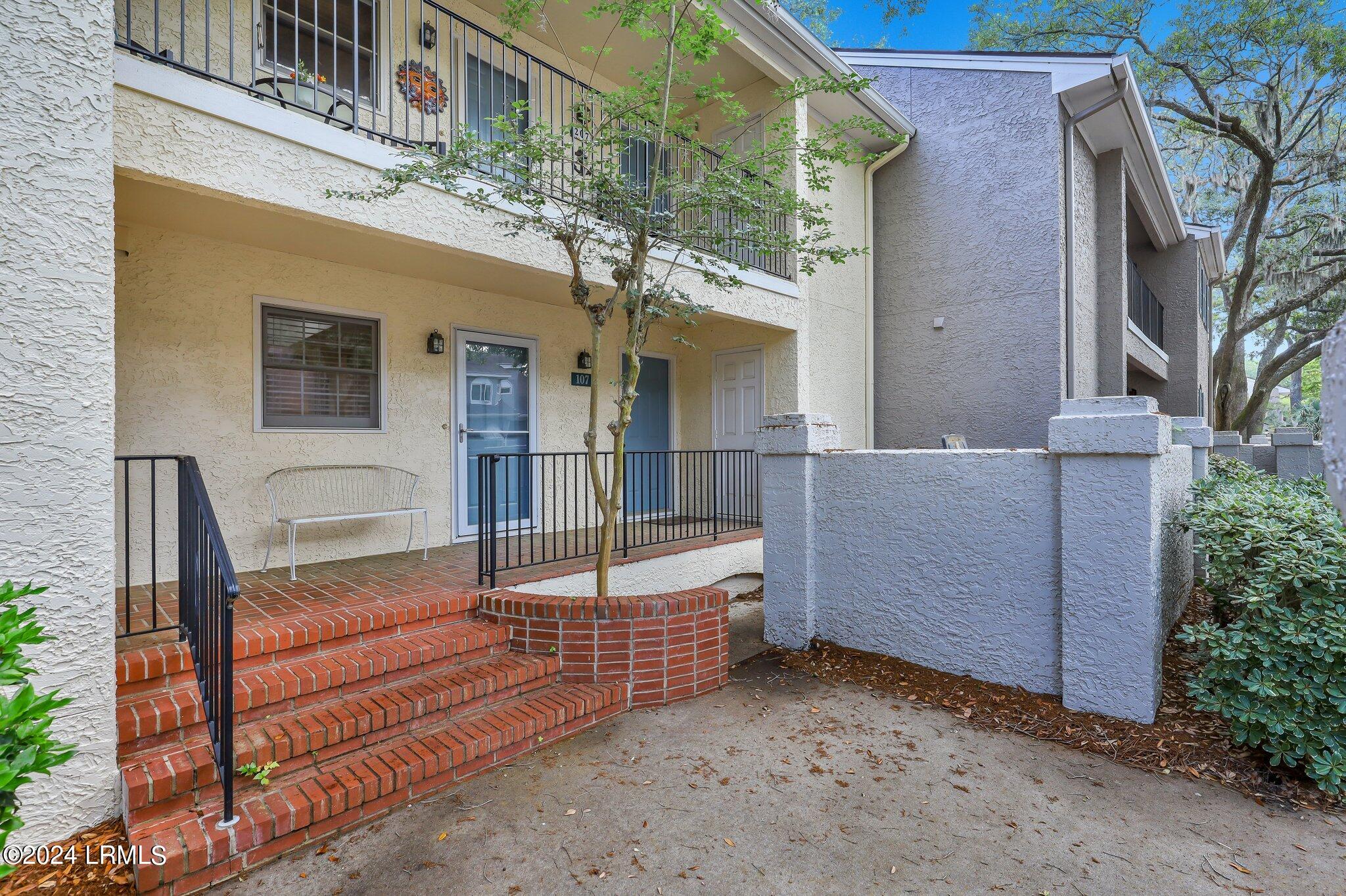 4 Wimbledon Court Unit: 107