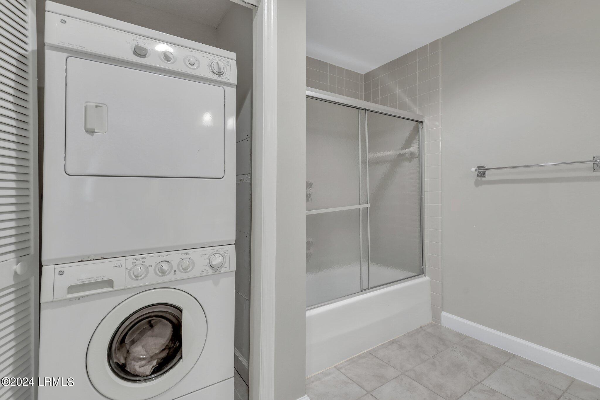 4 Wimbledon Court Unit: 107