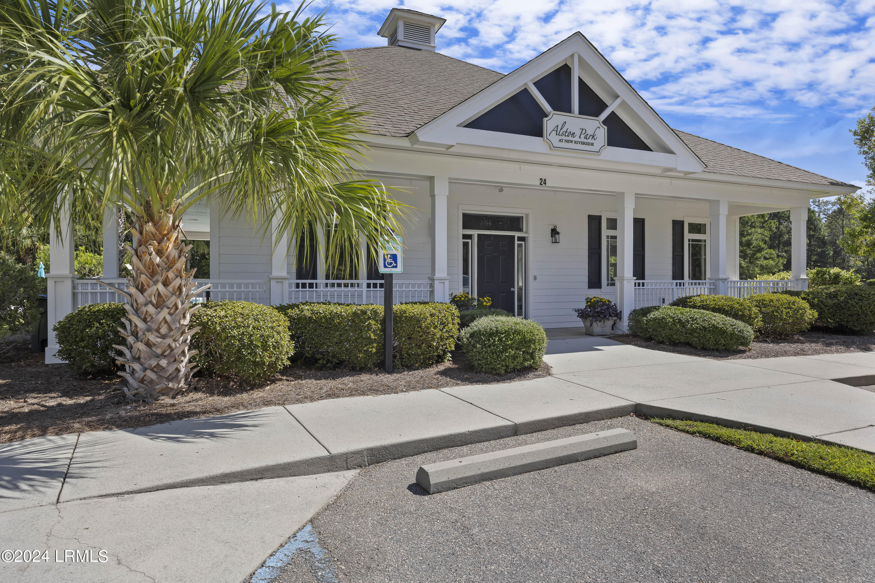 15 Alden Court