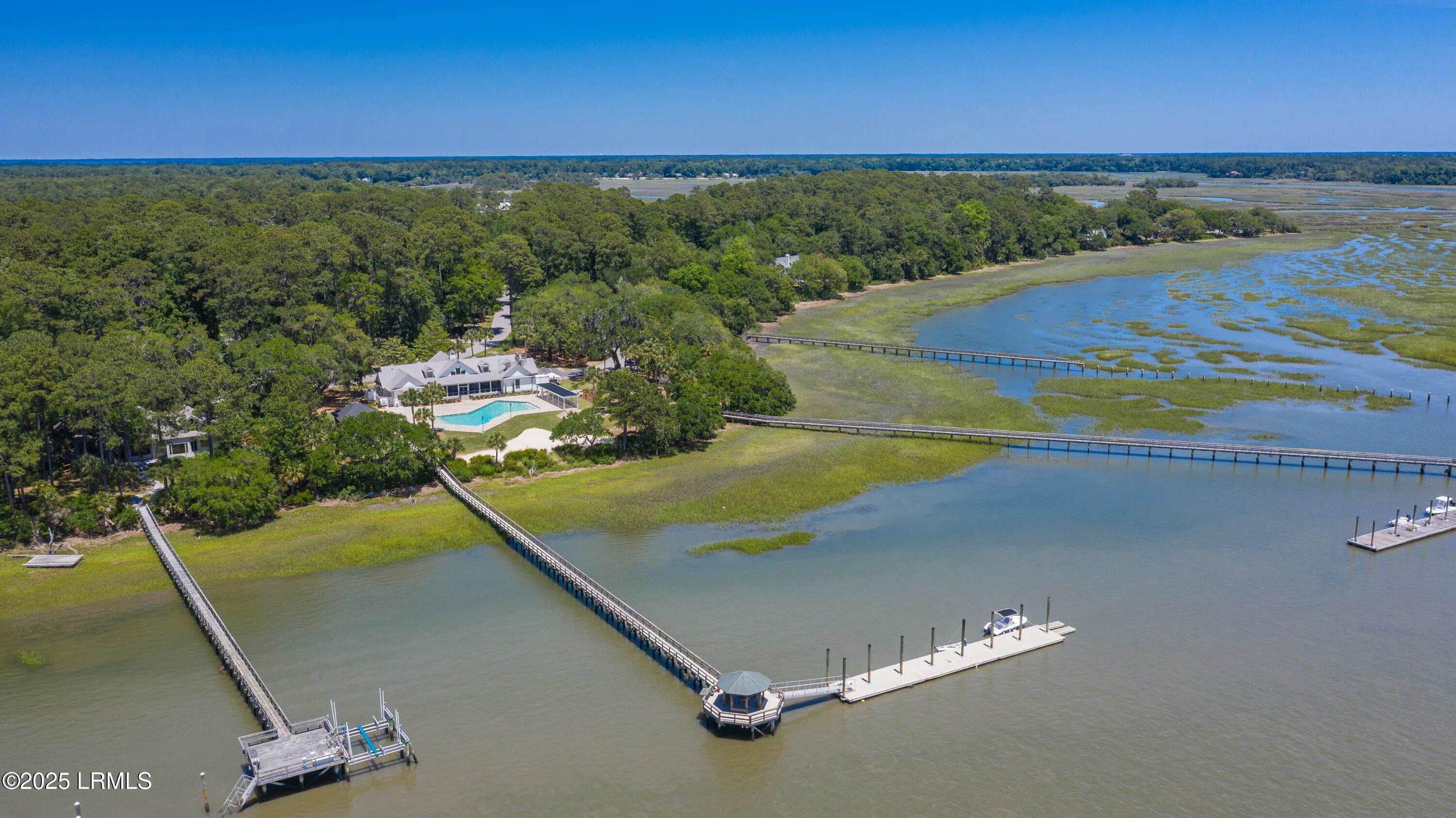 14 Heron Point