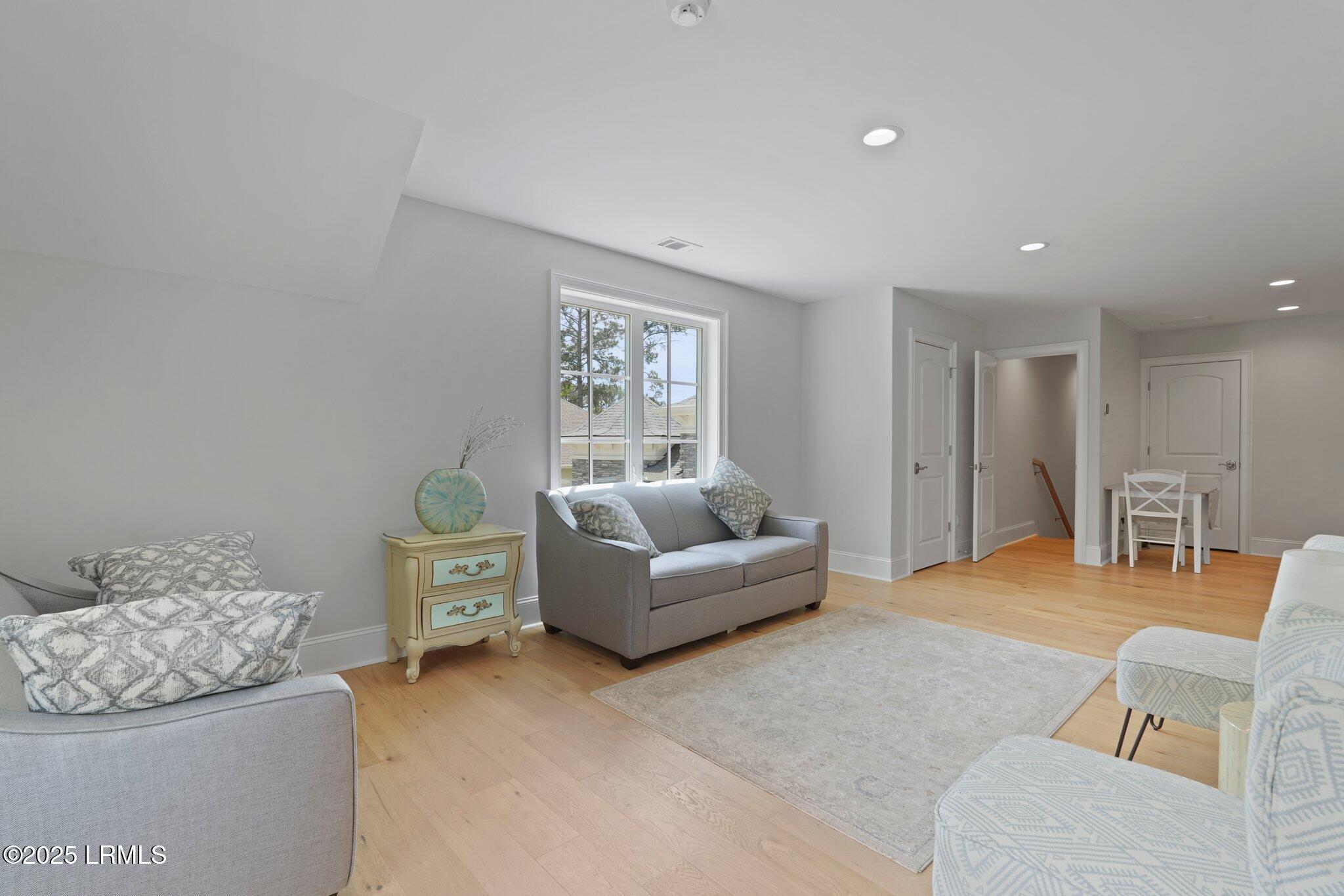 85 Clifton Drive