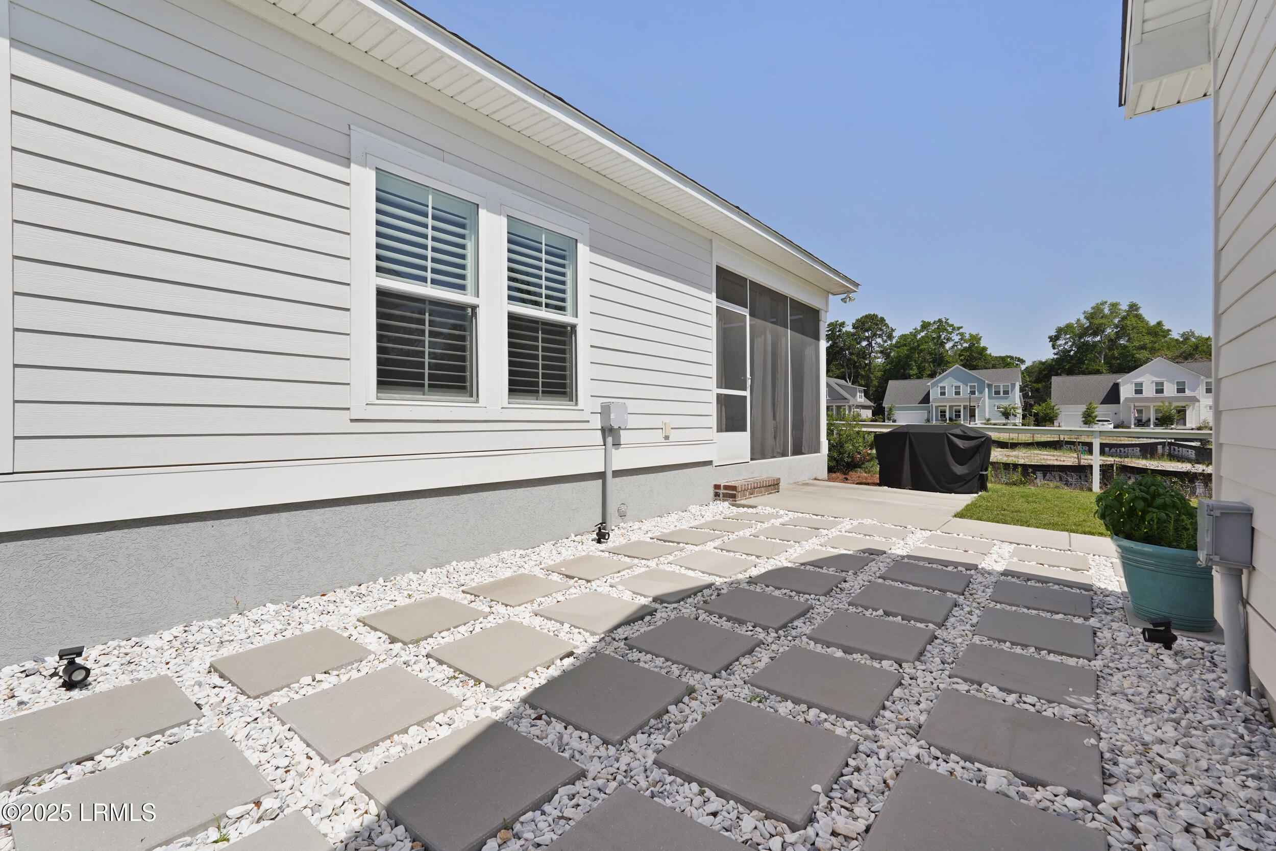 11 Basin Trail Street